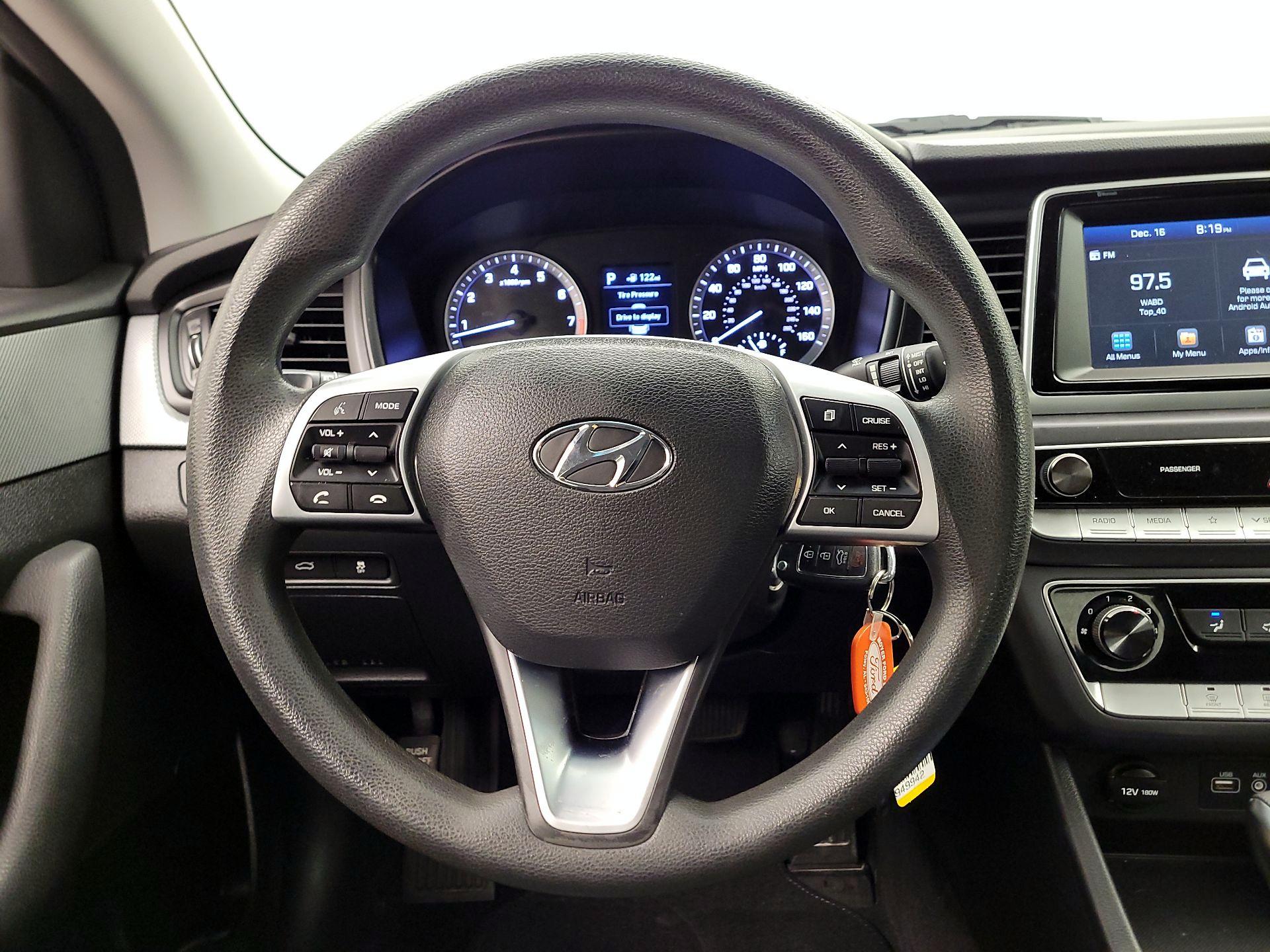 Thumbnail: 2019 Hyundai Sonata - 10