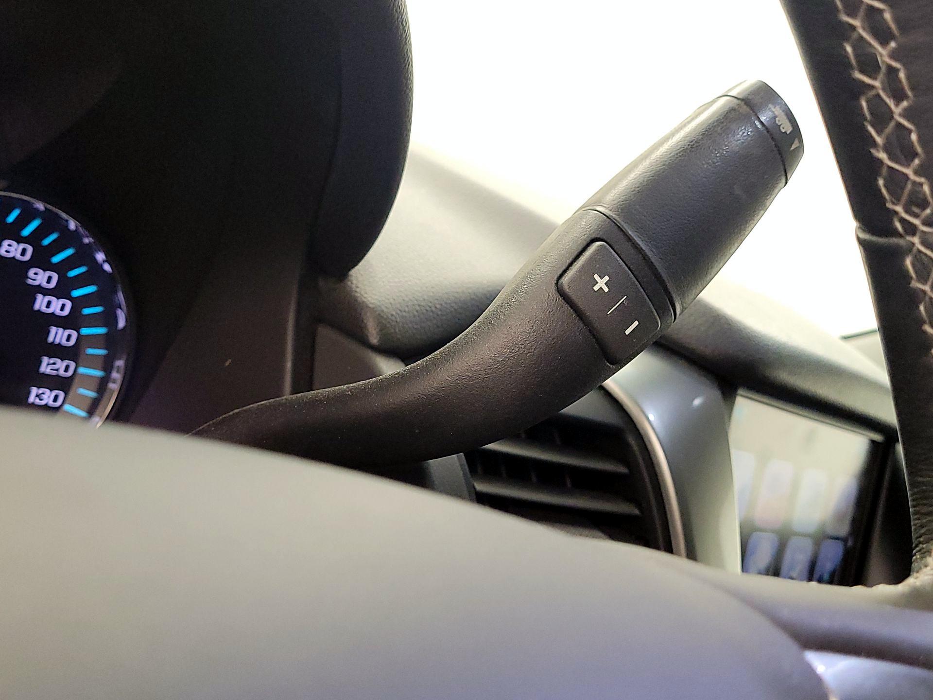 Thumbnail: 2017 Chevrolet Suburban - 15