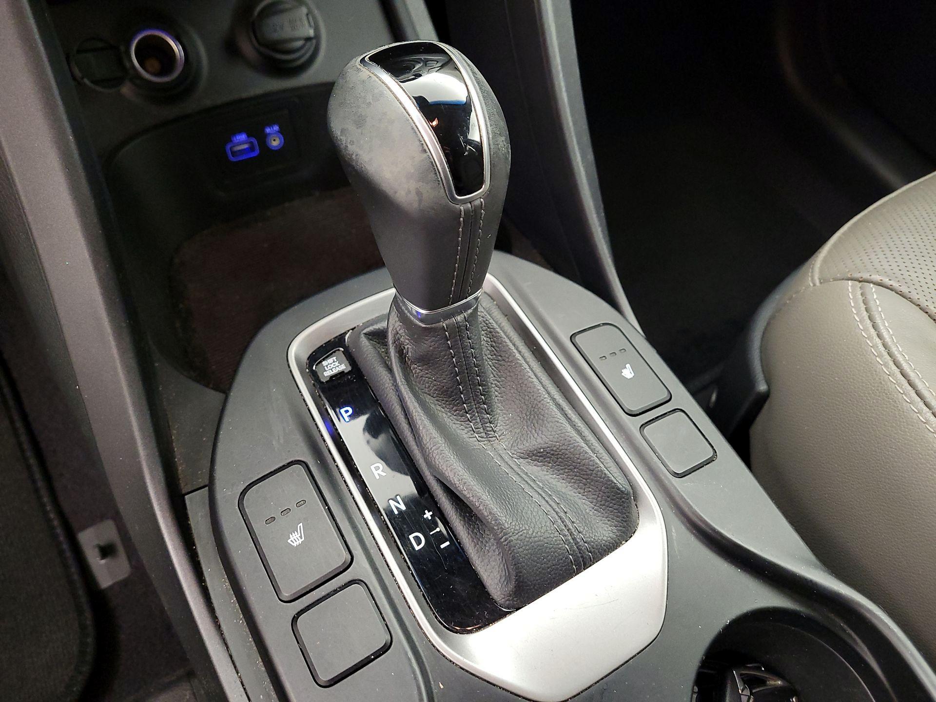 Thumbnail: 2017 Hyundai Santa Fe - 17