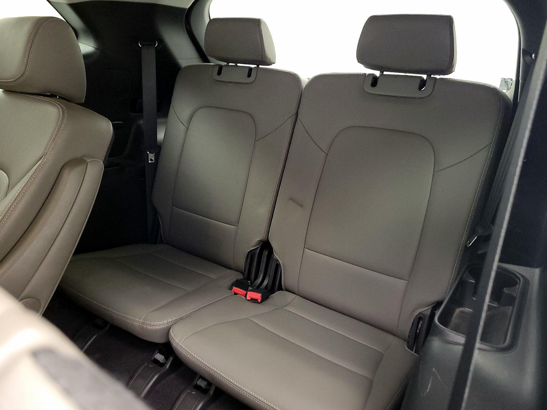 Thumbnail: 2017 Hyundai Santa Fe - 20