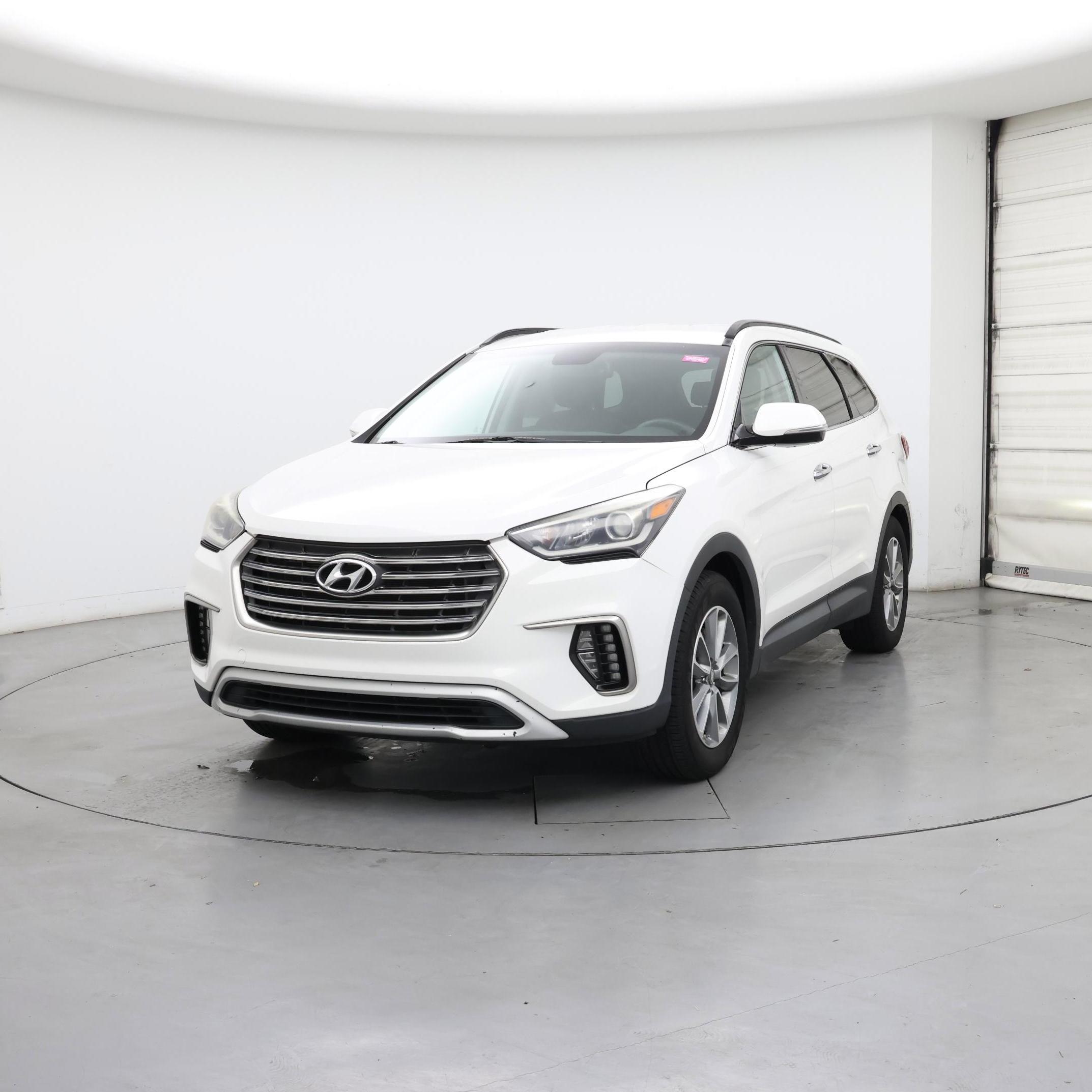 Thumbnail: 2017 Hyundai Santa Fe - 4