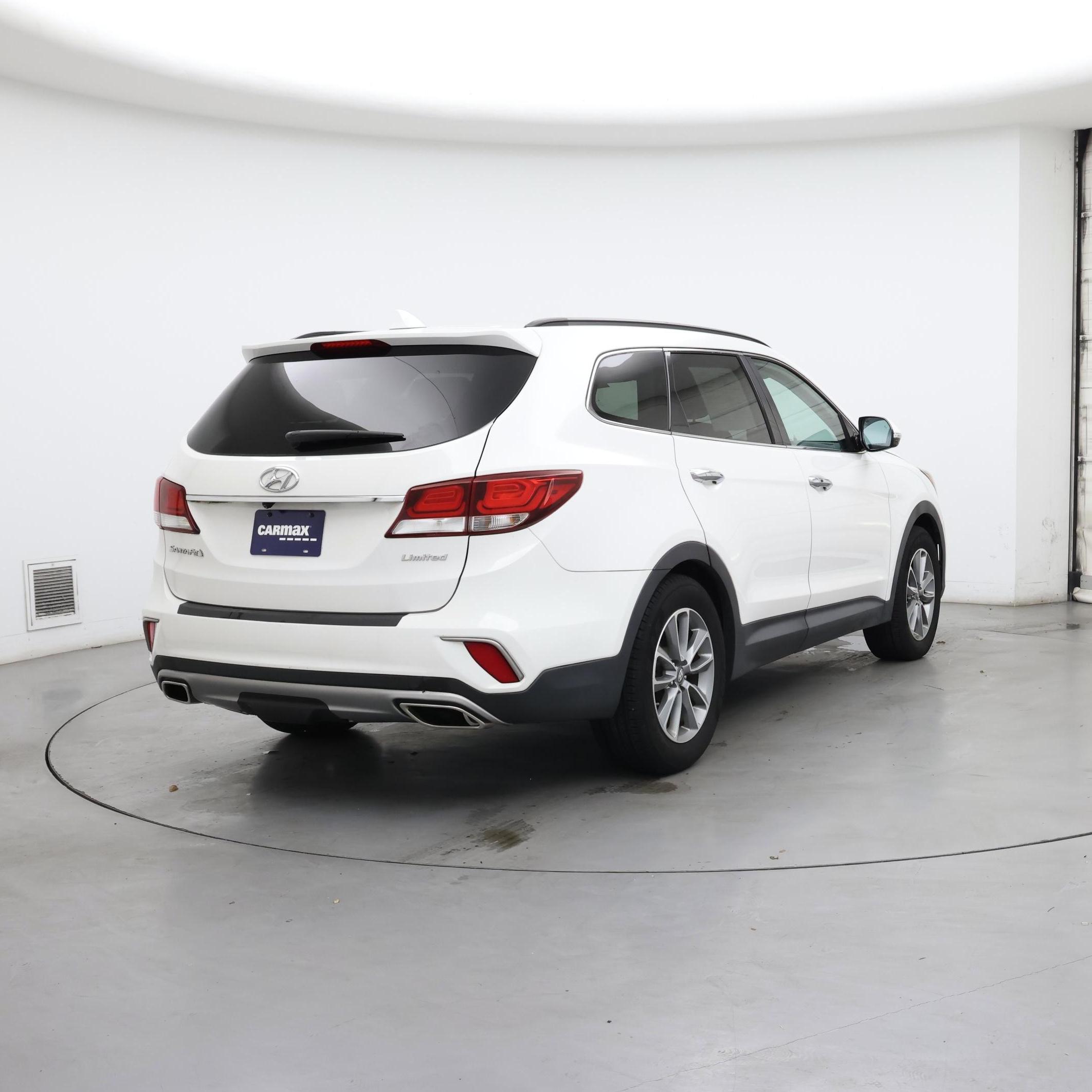 Thumbnail: 2017 Hyundai Santa Fe - 8