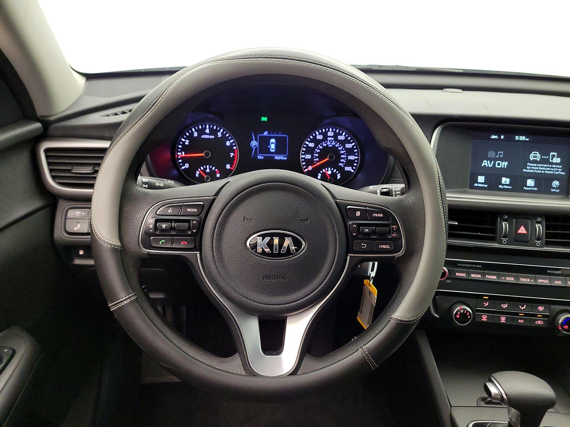 Thumbnail: 2018 Kia Optima - 10