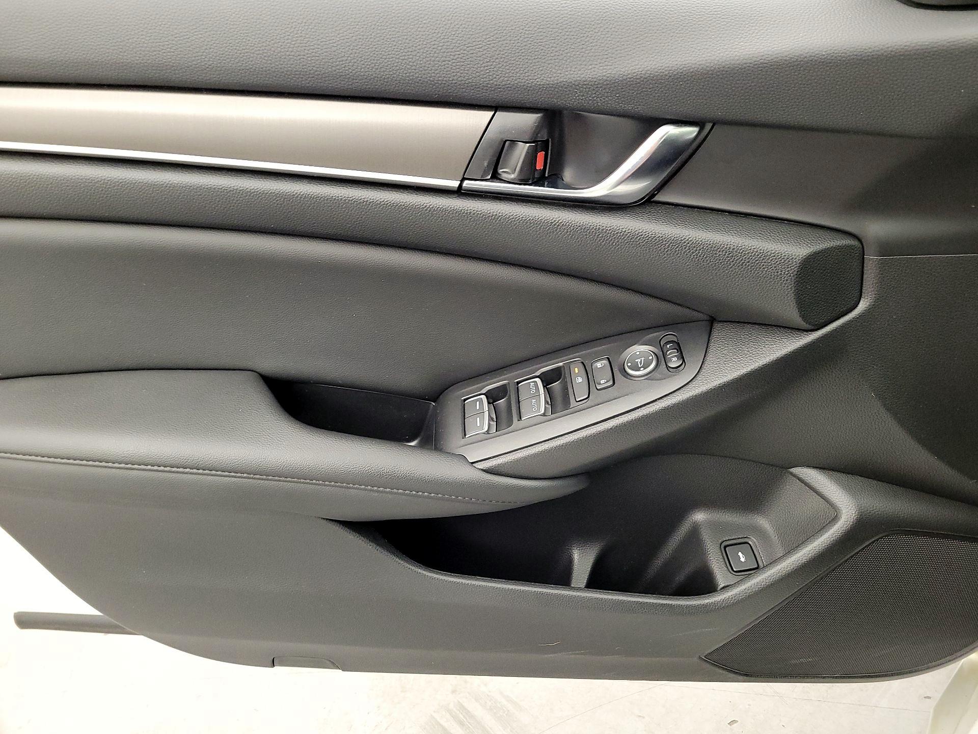 Thumbnail: 2021 Honda Accord - 12