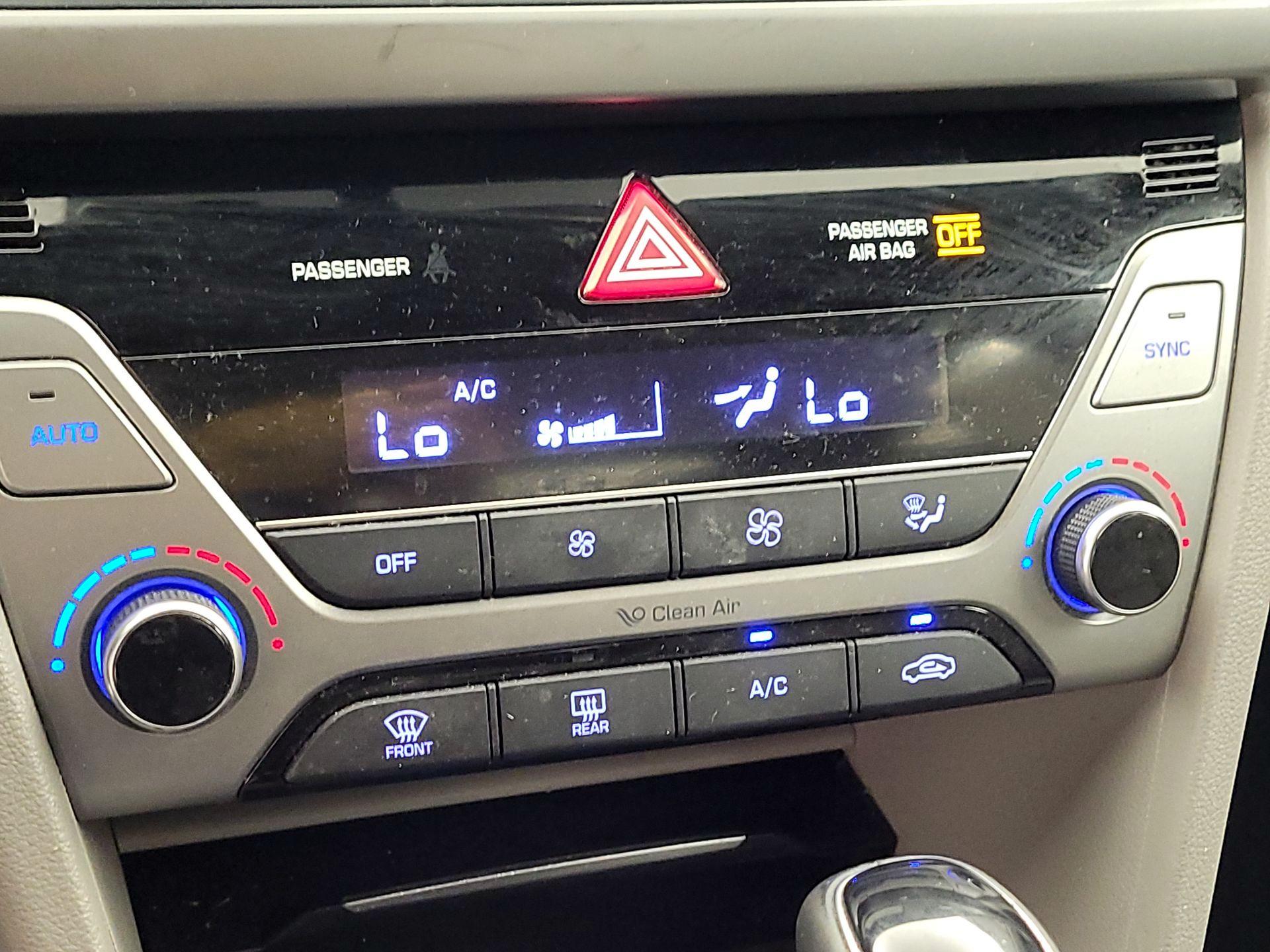 Thumbnail: 2018 Hyundai Elantra - 16