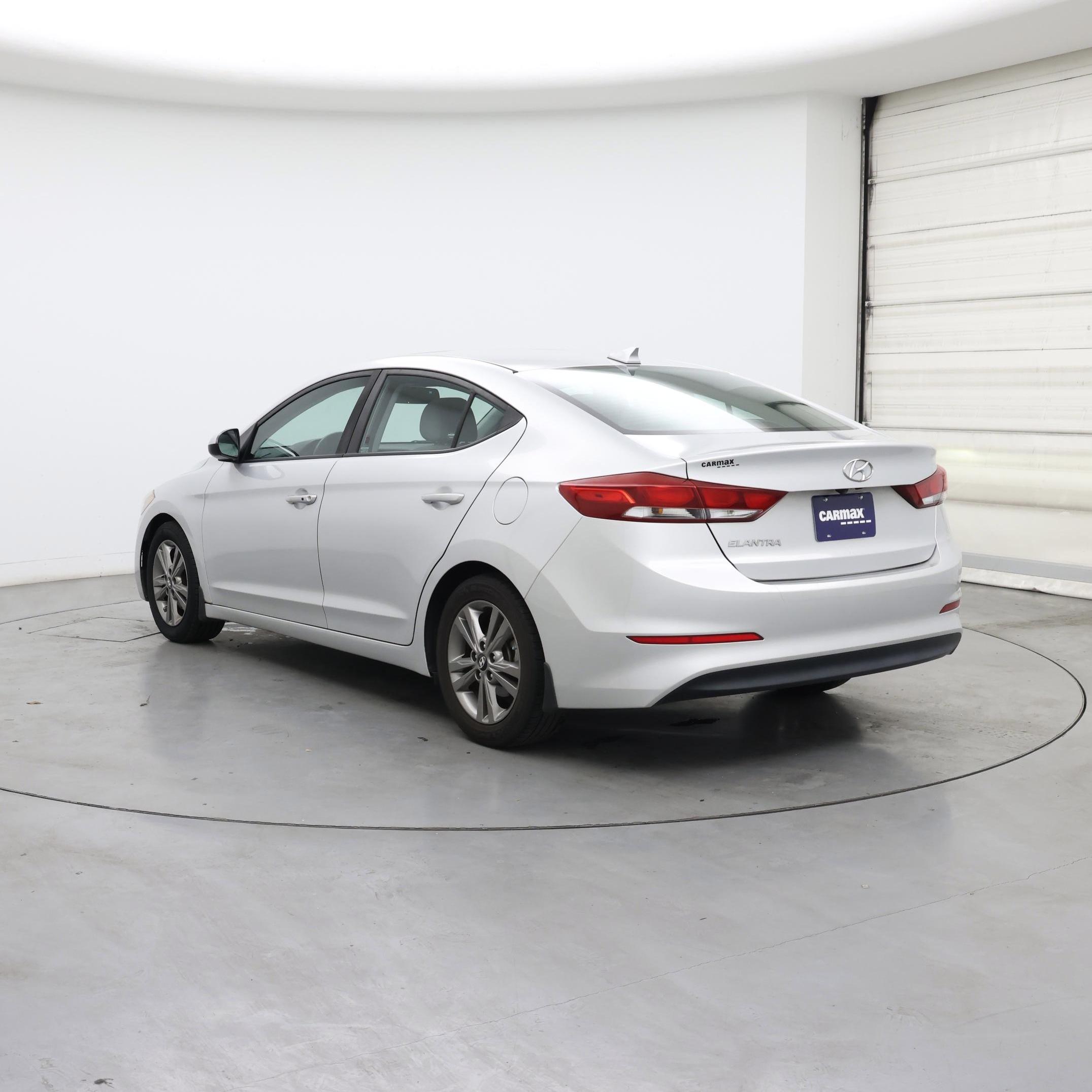 Thumbnail: 2018 Hyundai Elantra - 2