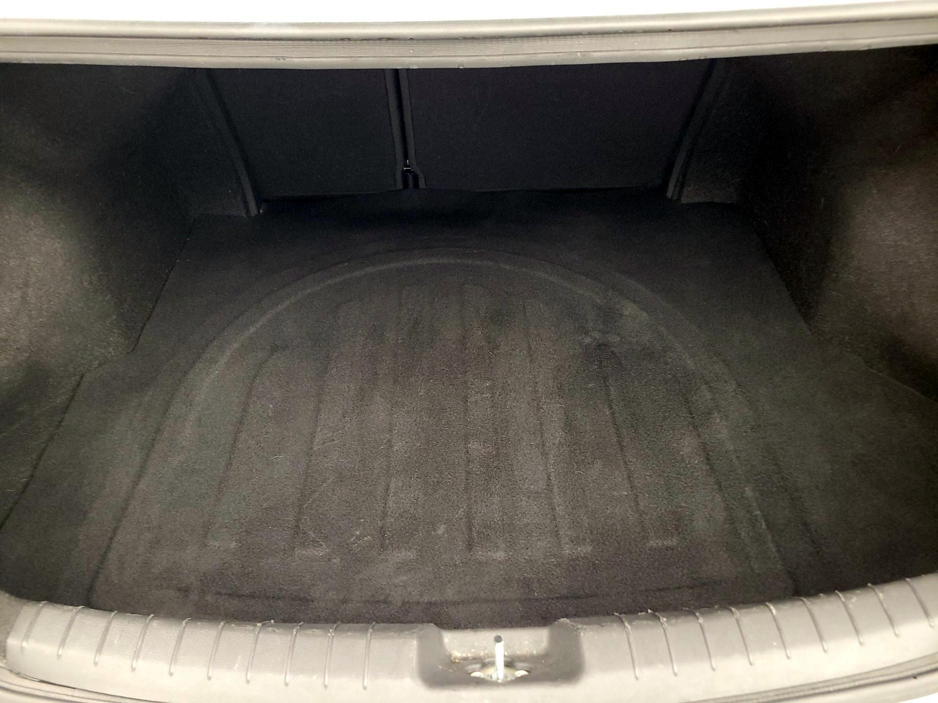 Thumbnail: 2018 Hyundai Elantra - 20