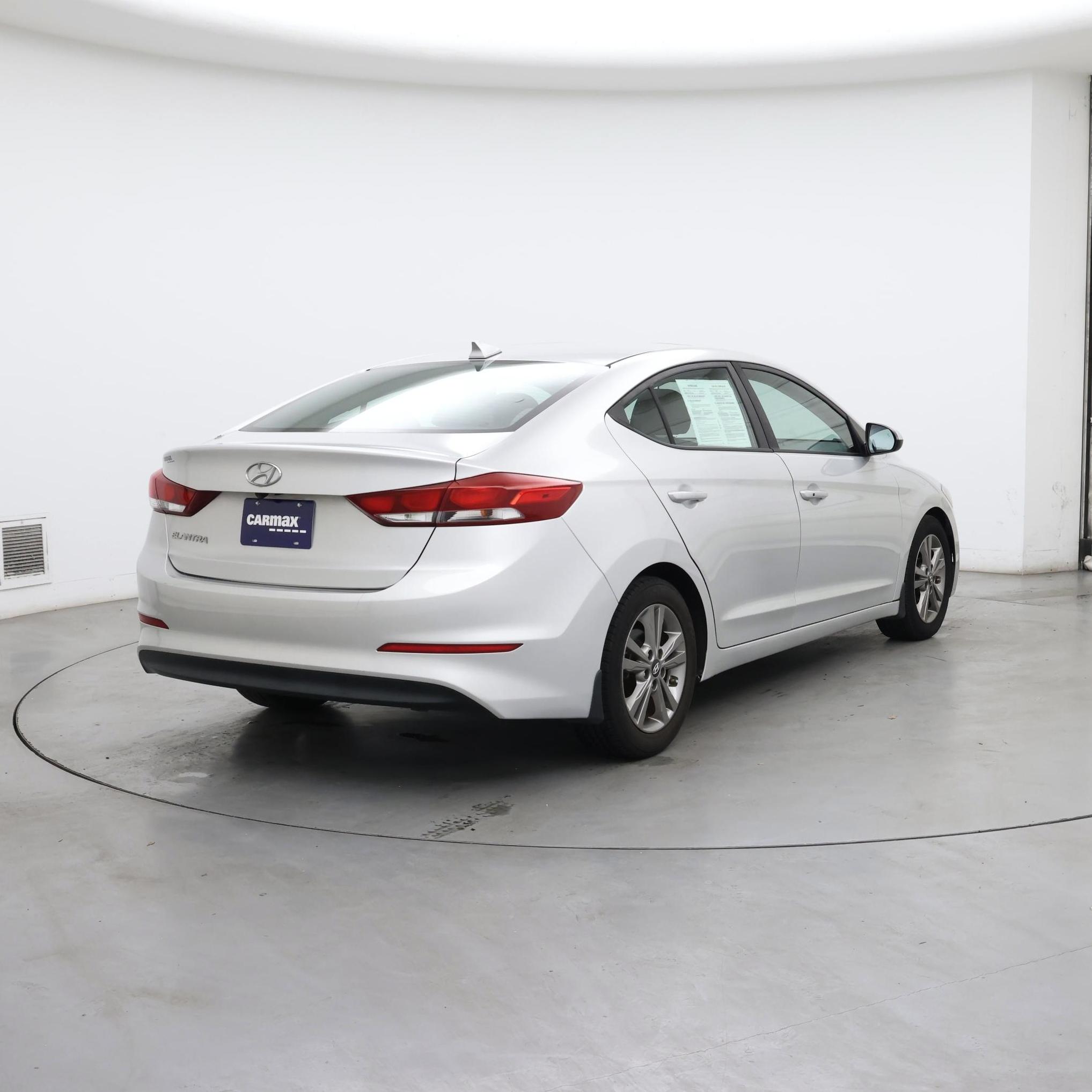 Thumbnail: 2018 Hyundai Elantra - 8