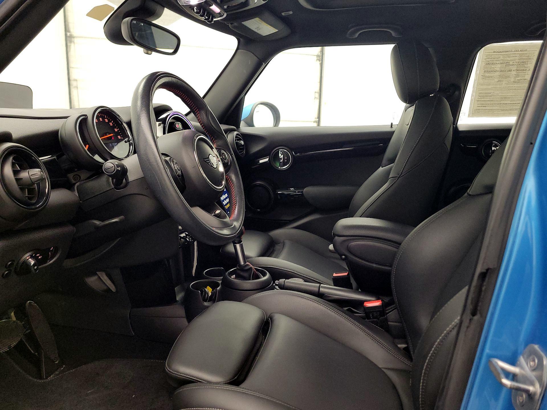 Thumbnail: 2019 MINI Cooper Hardtop - 11