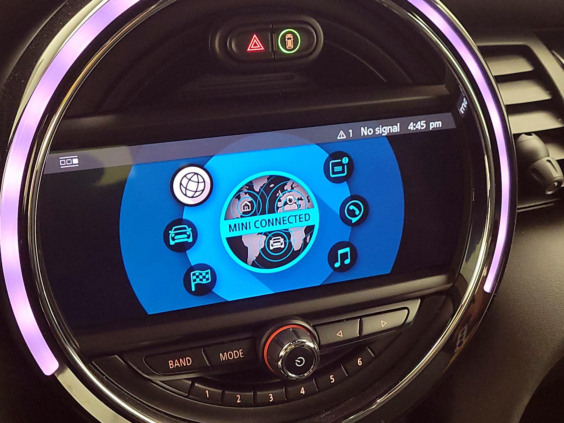 Thumbnail: 2019 MINI Cooper Hardtop - 15