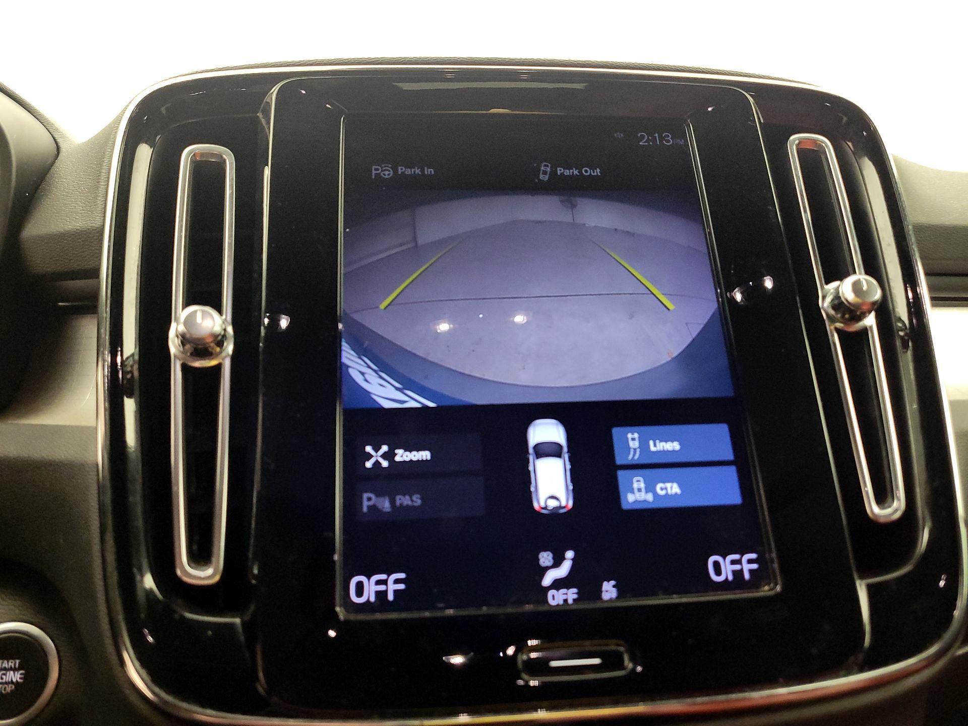 Thumbnail: 2019 Volvo XC40 - 14