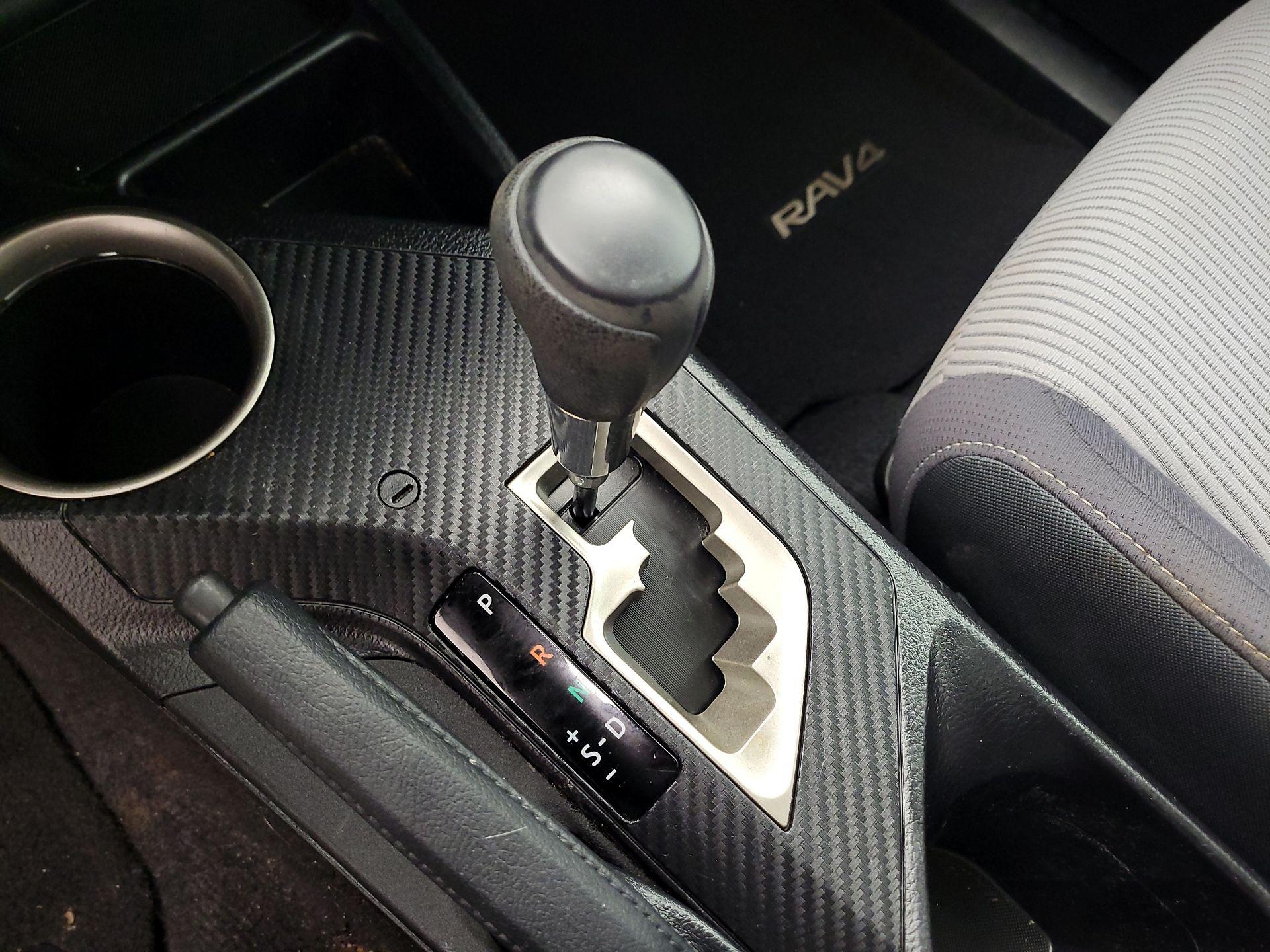 Thumbnail: 2014 Toyota RAV4 - 17