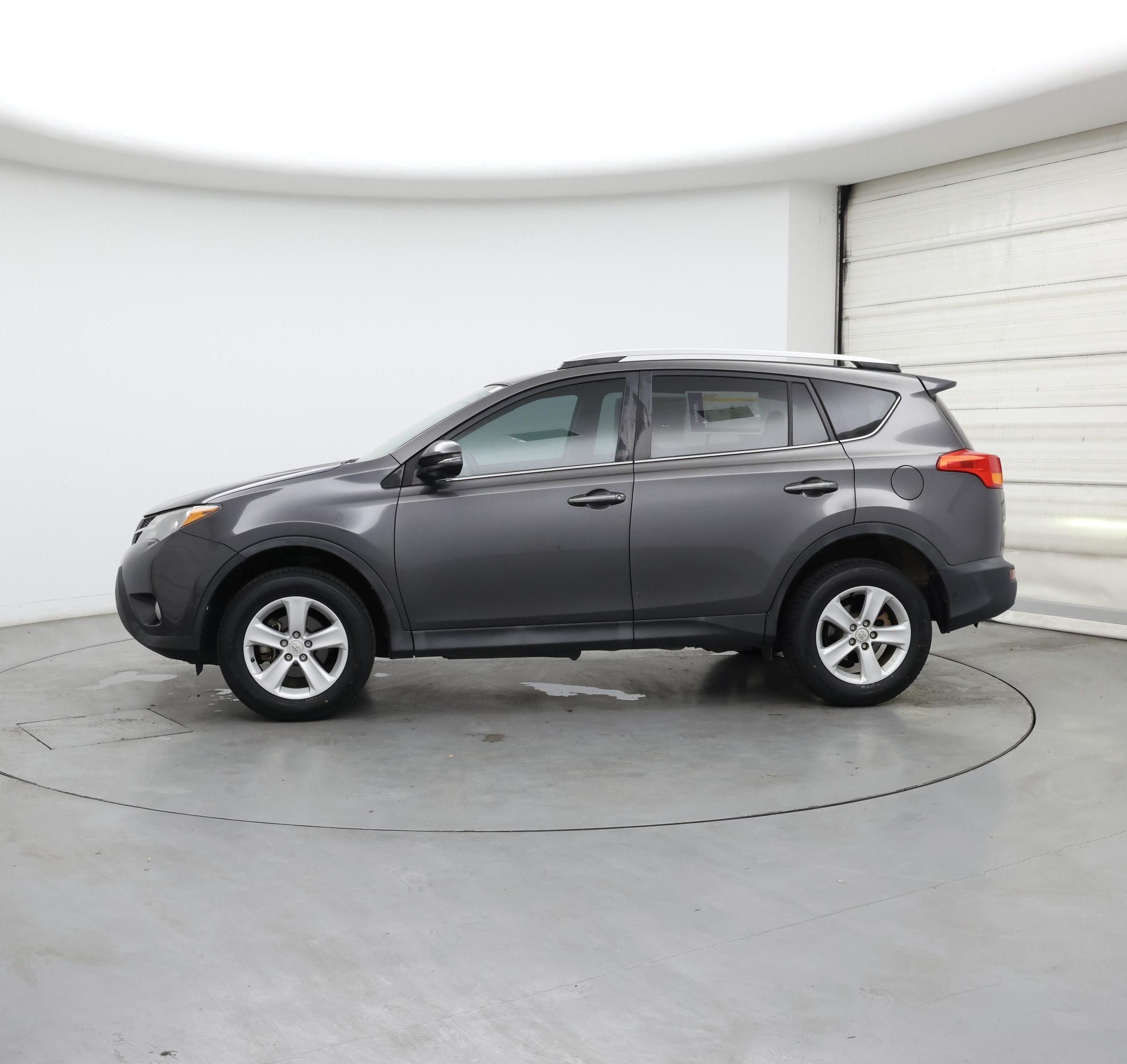 Thumbnail: 2014 Toyota RAV4 - 3