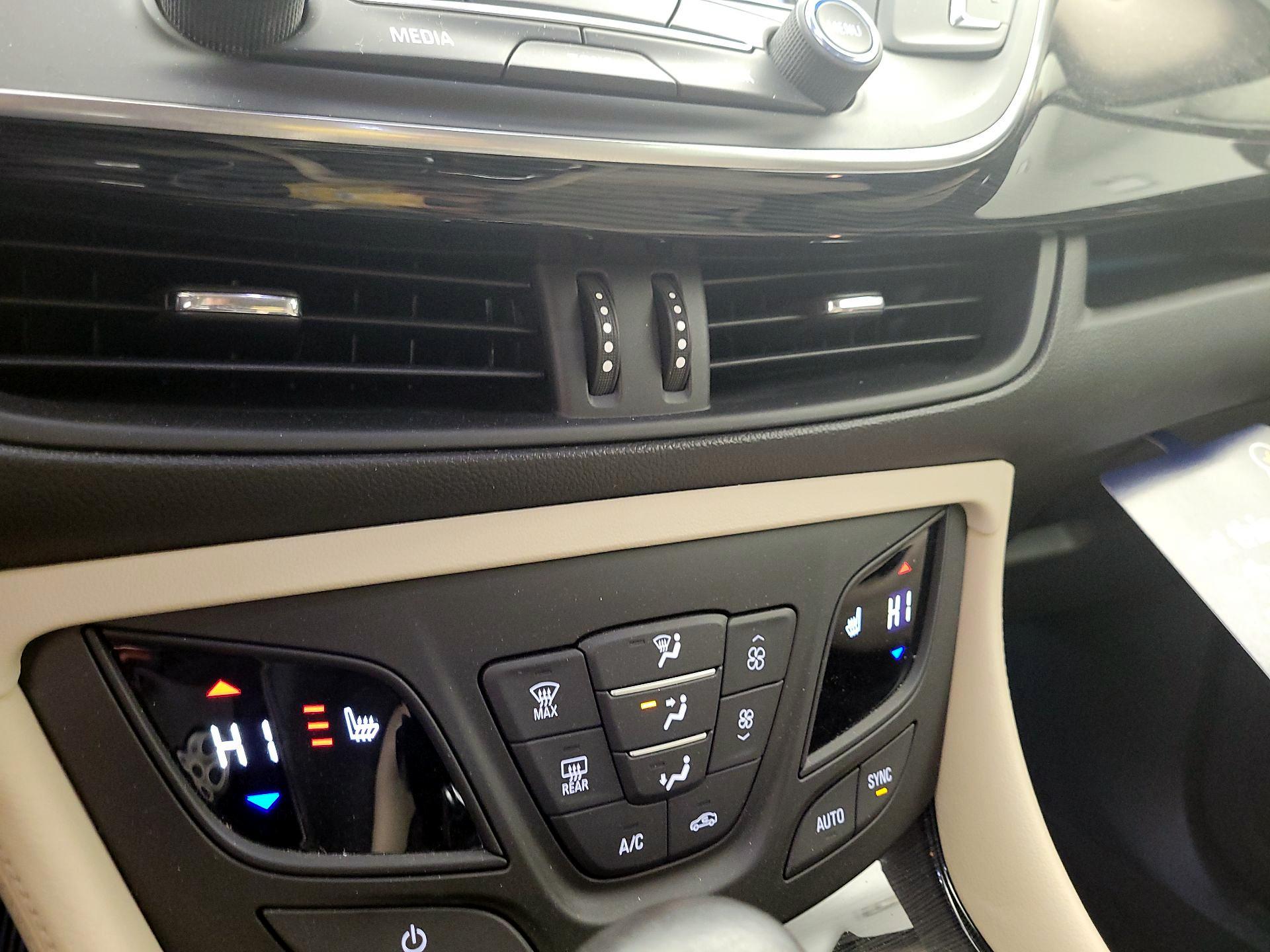 Thumbnail: 2017 Buick Envision - 14