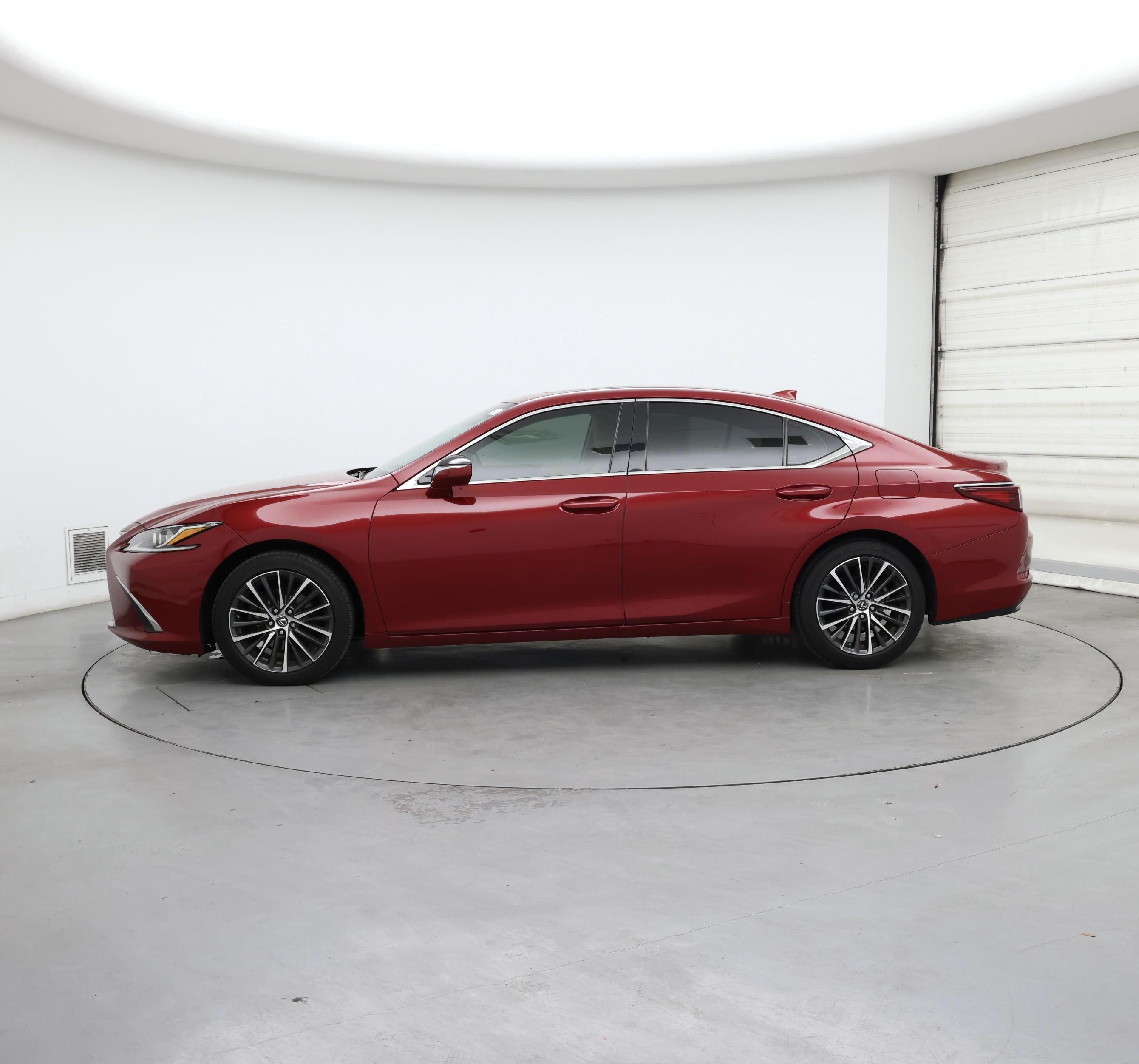 Thumbnail: 2022 Lexus ES - 3