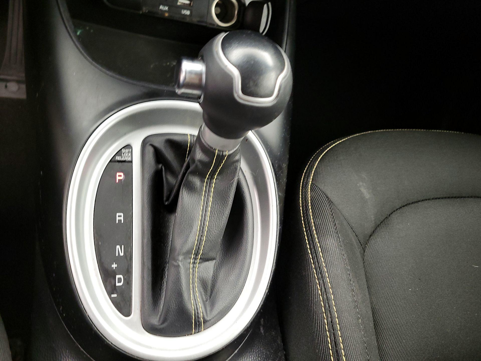 Thumbnail: 2015 Kia Soul - 15