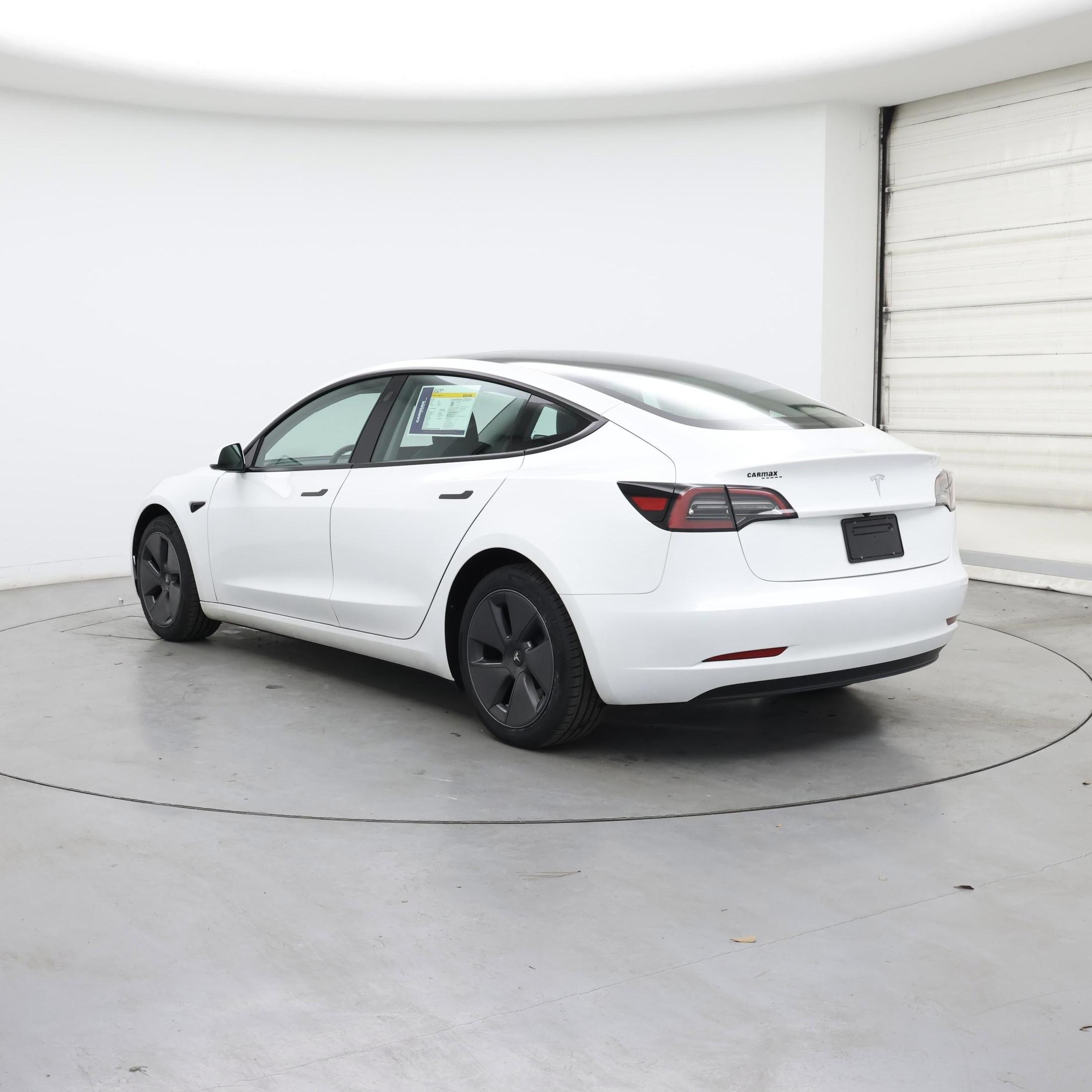 Thumbnail: 2023 Tesla Model 3 - 2