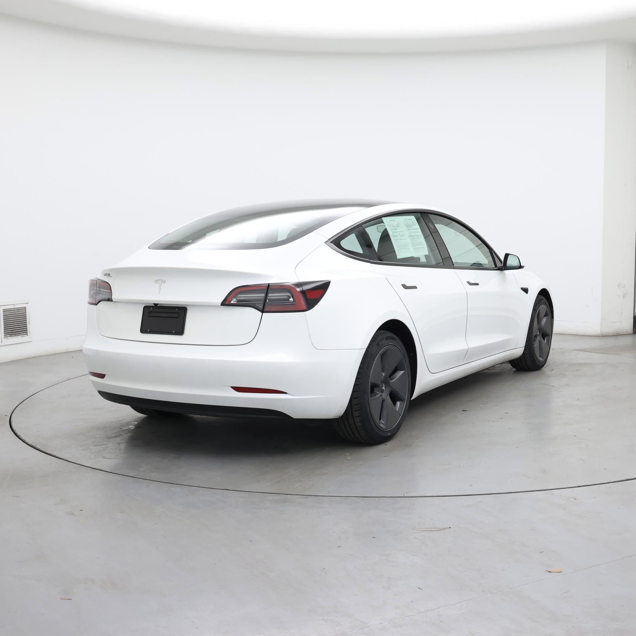 Thumbnail: 2023 Tesla Model 3 - 8