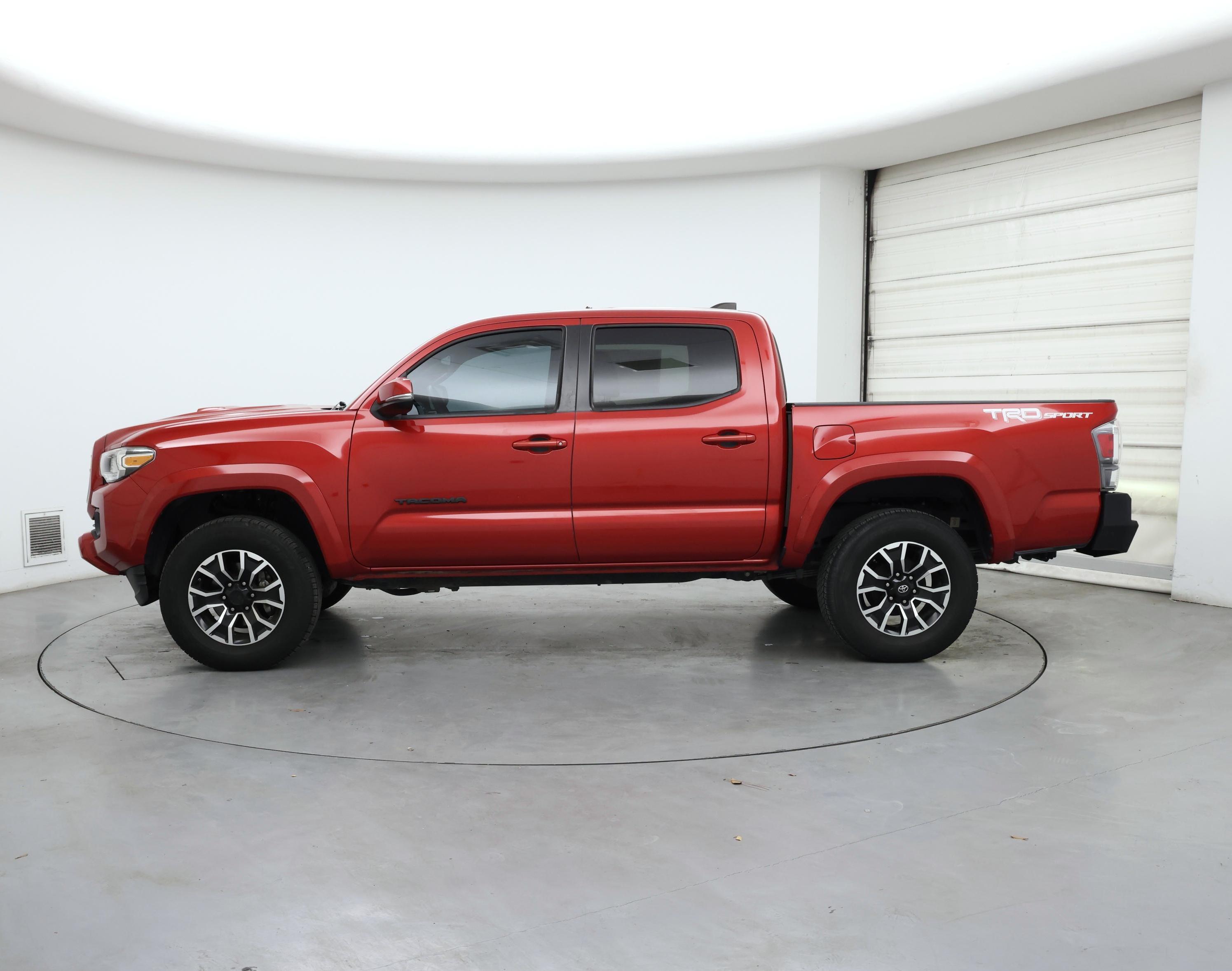 Thumbnail: 2021 Toyota Tacoma - 3