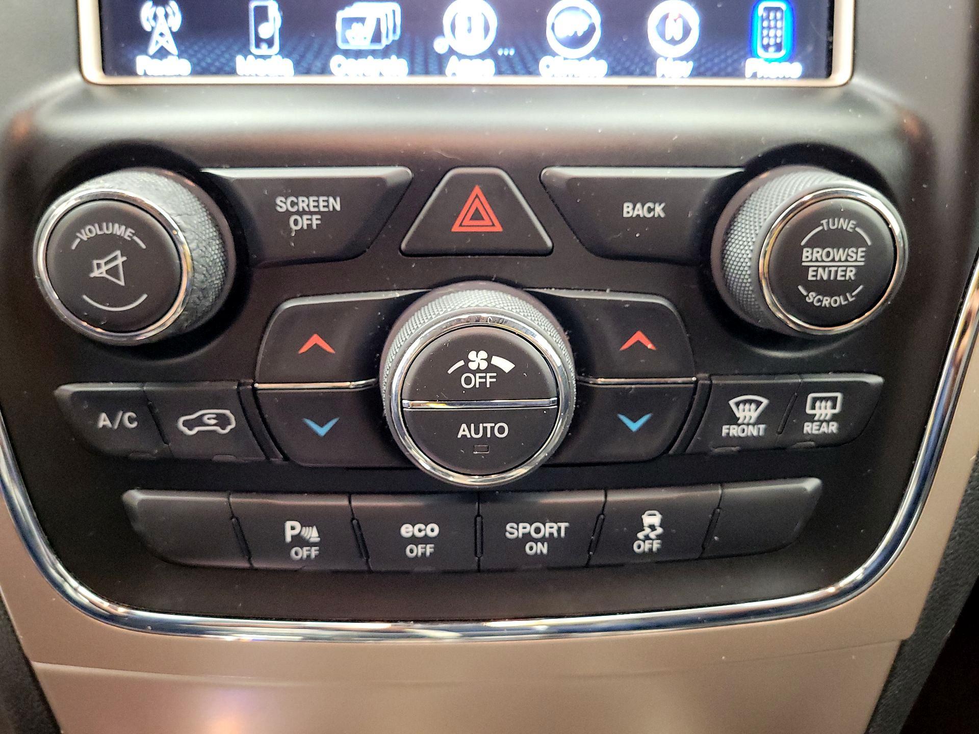 Thumbnail: 2017 Jeep Grand Cherokee - 14