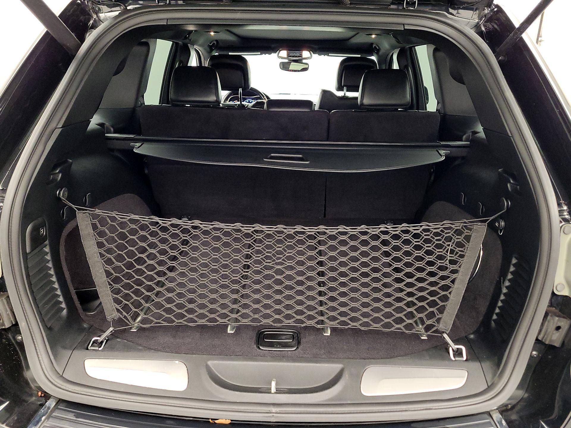 Thumbnail: 2017 Jeep Grand Cherokee - 16