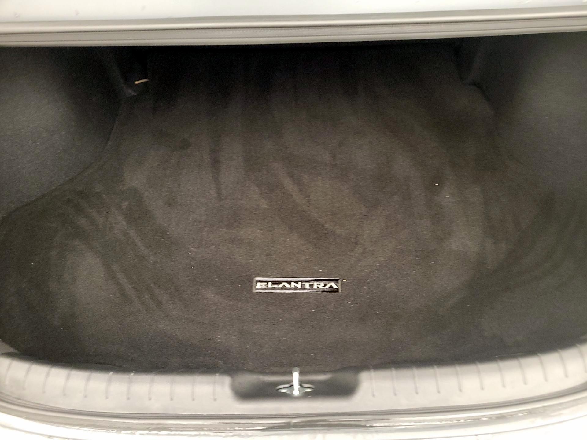 Thumbnail: 2024 Hyundai Elantra - 20