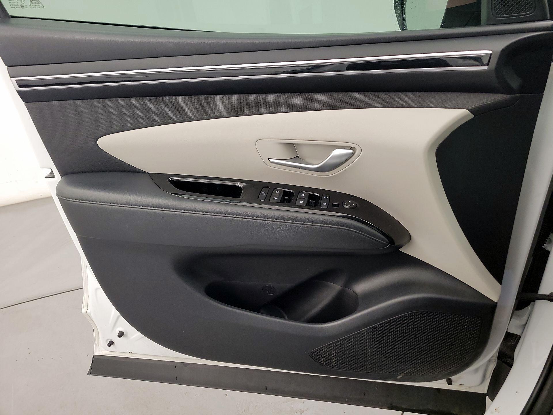 Thumbnail: 2022 Hyundai Tucson - 12