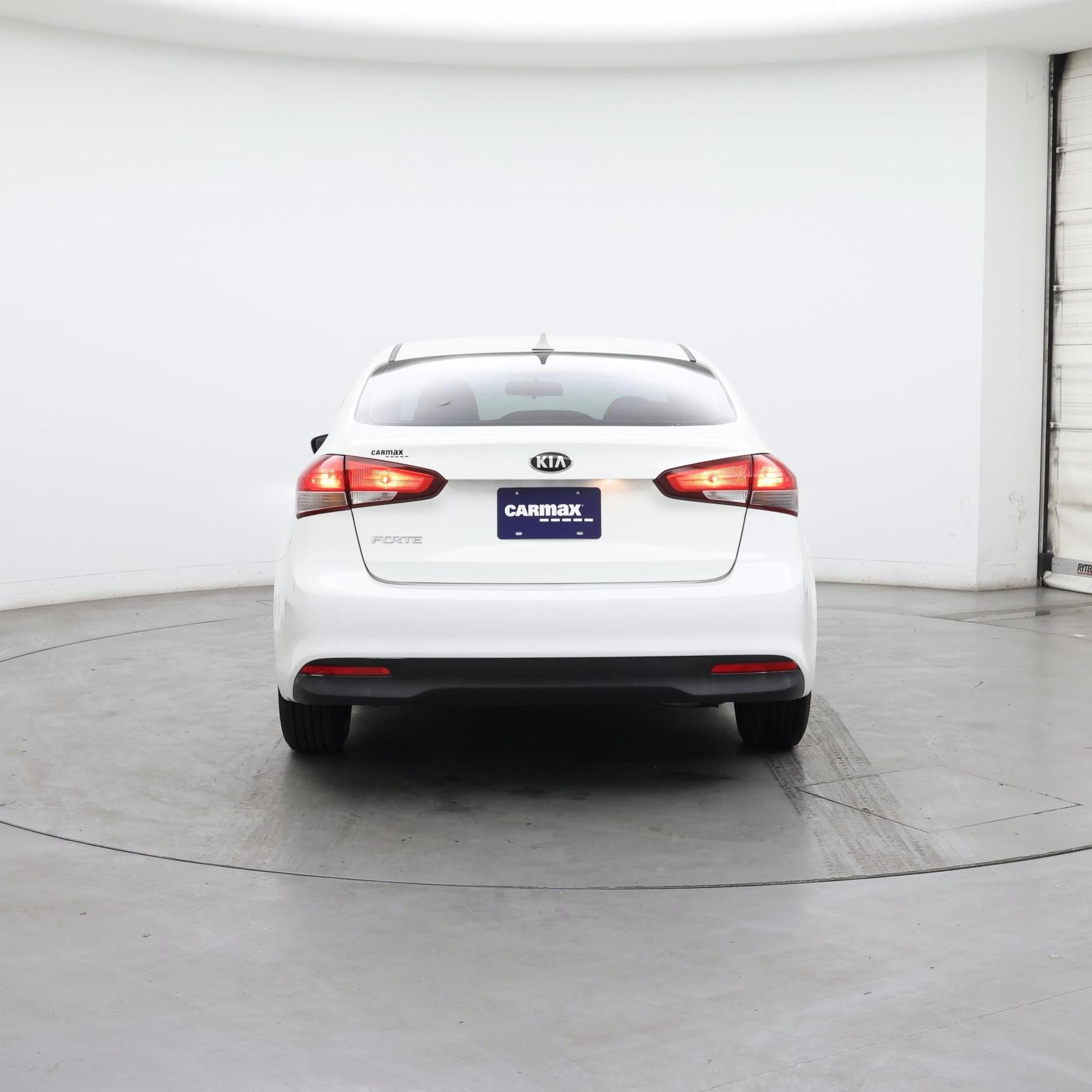 Thumbnail: 2018 Kia Forte - 6