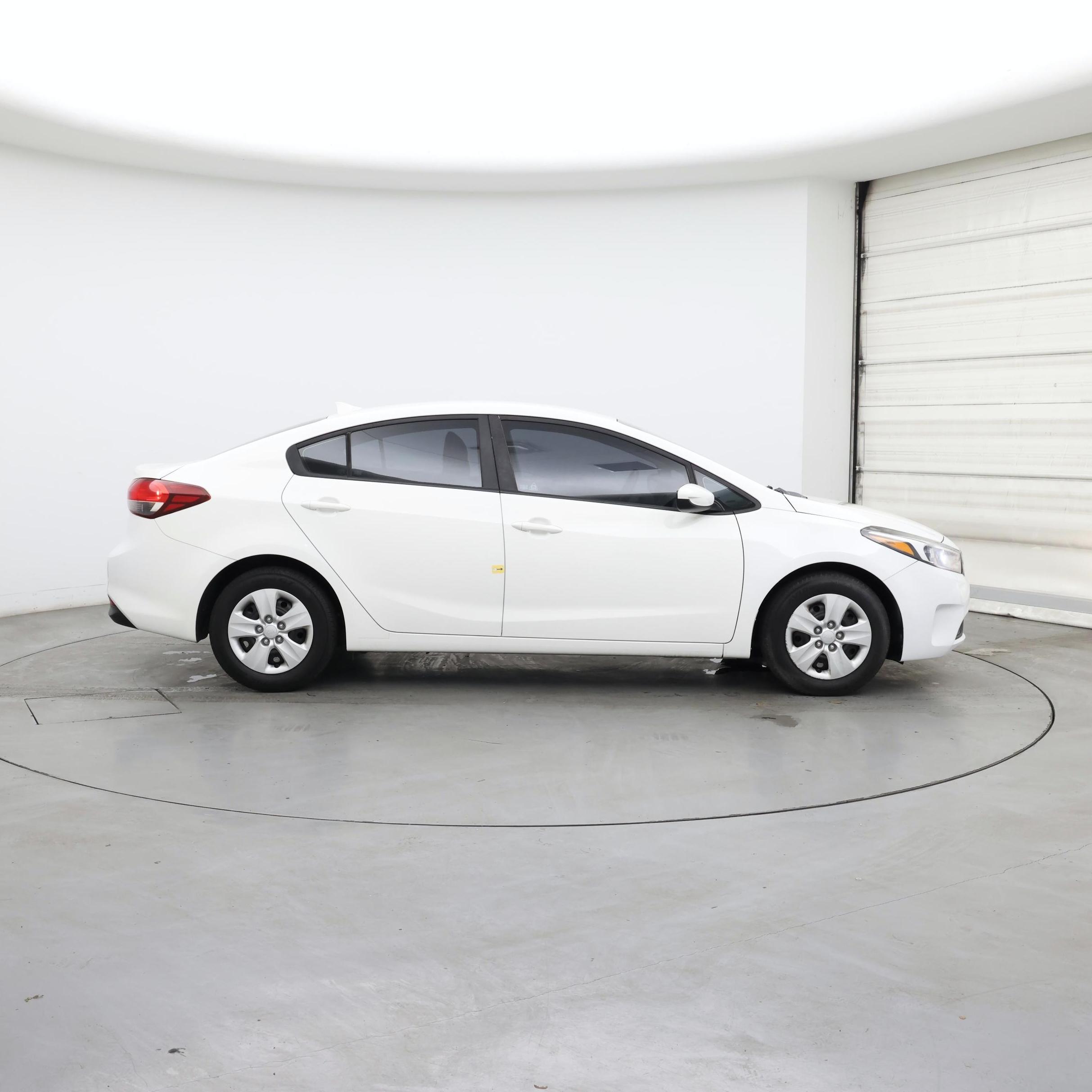 Thumbnail: 2018 Kia Forte - 7