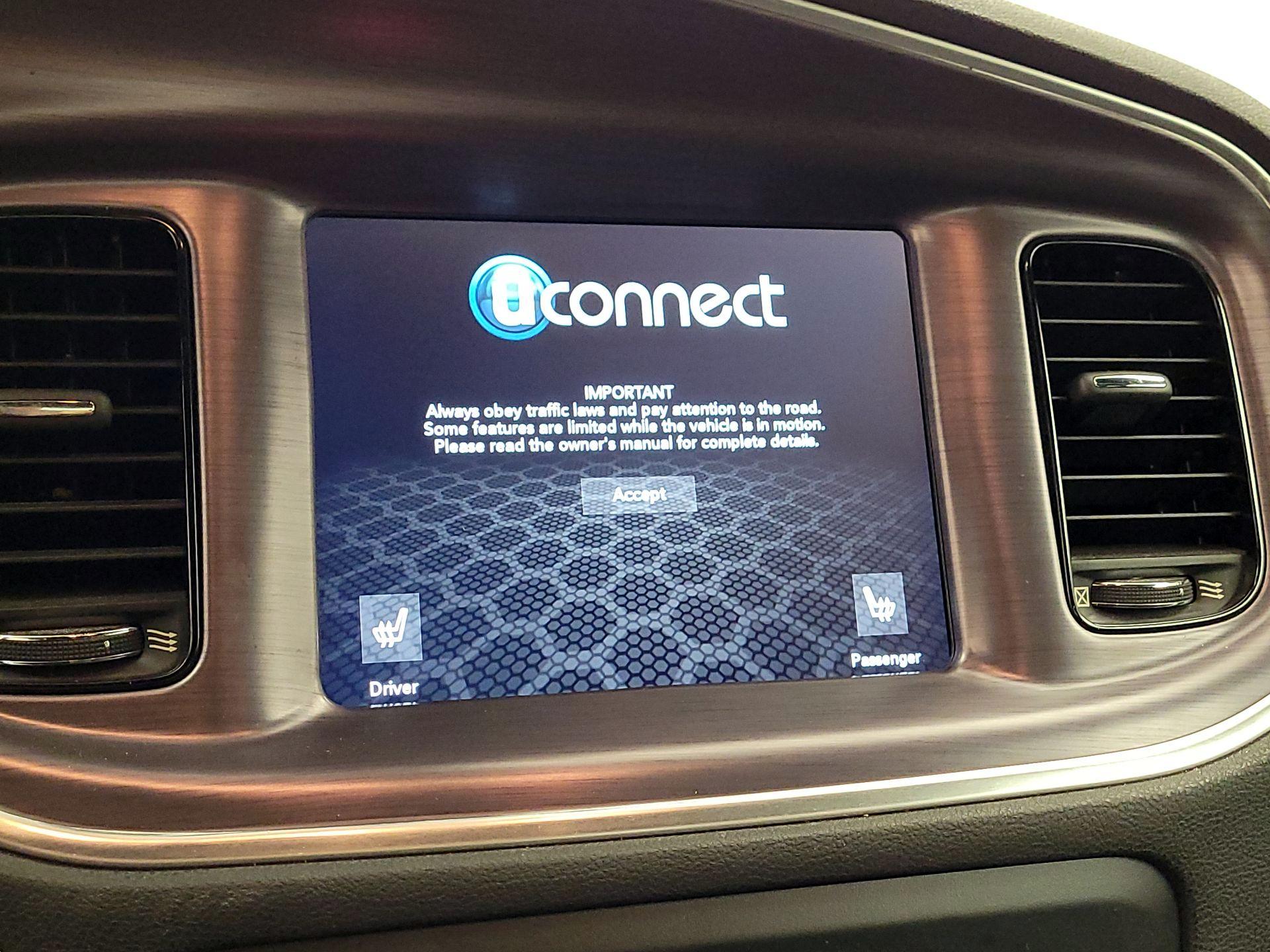 Thumbnail: 2017 Dodge Charger - 15