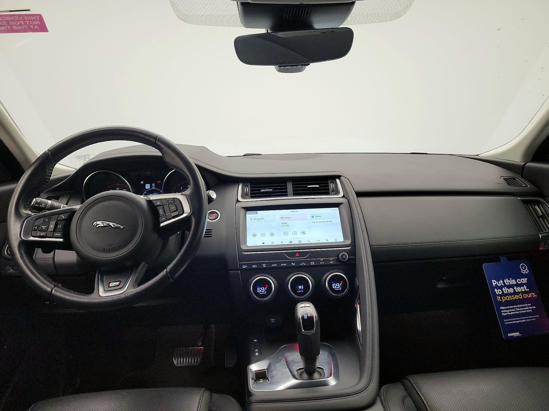 Thumbnail: 2019 Jaguar E-Pace - 9