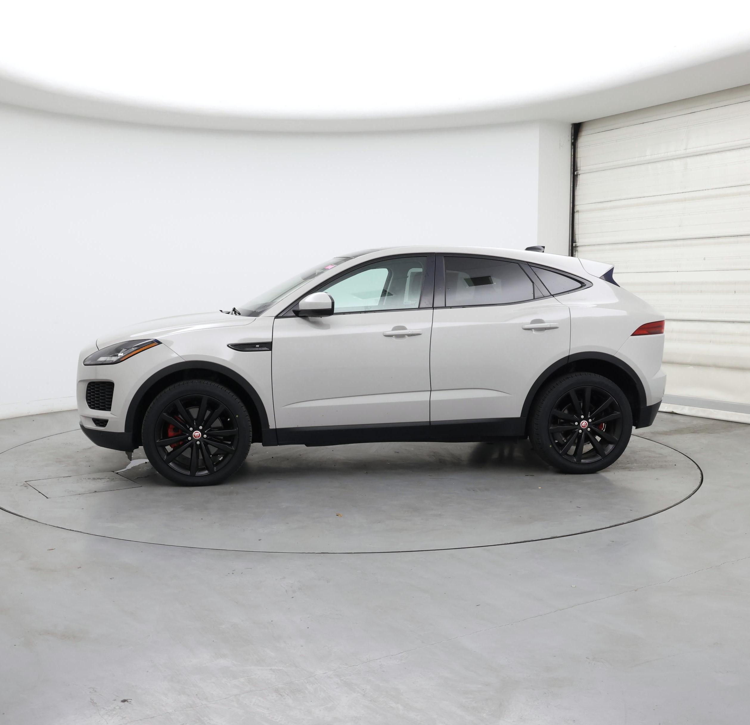 Thumbnail: 2019 Jaguar E-Pace - 3