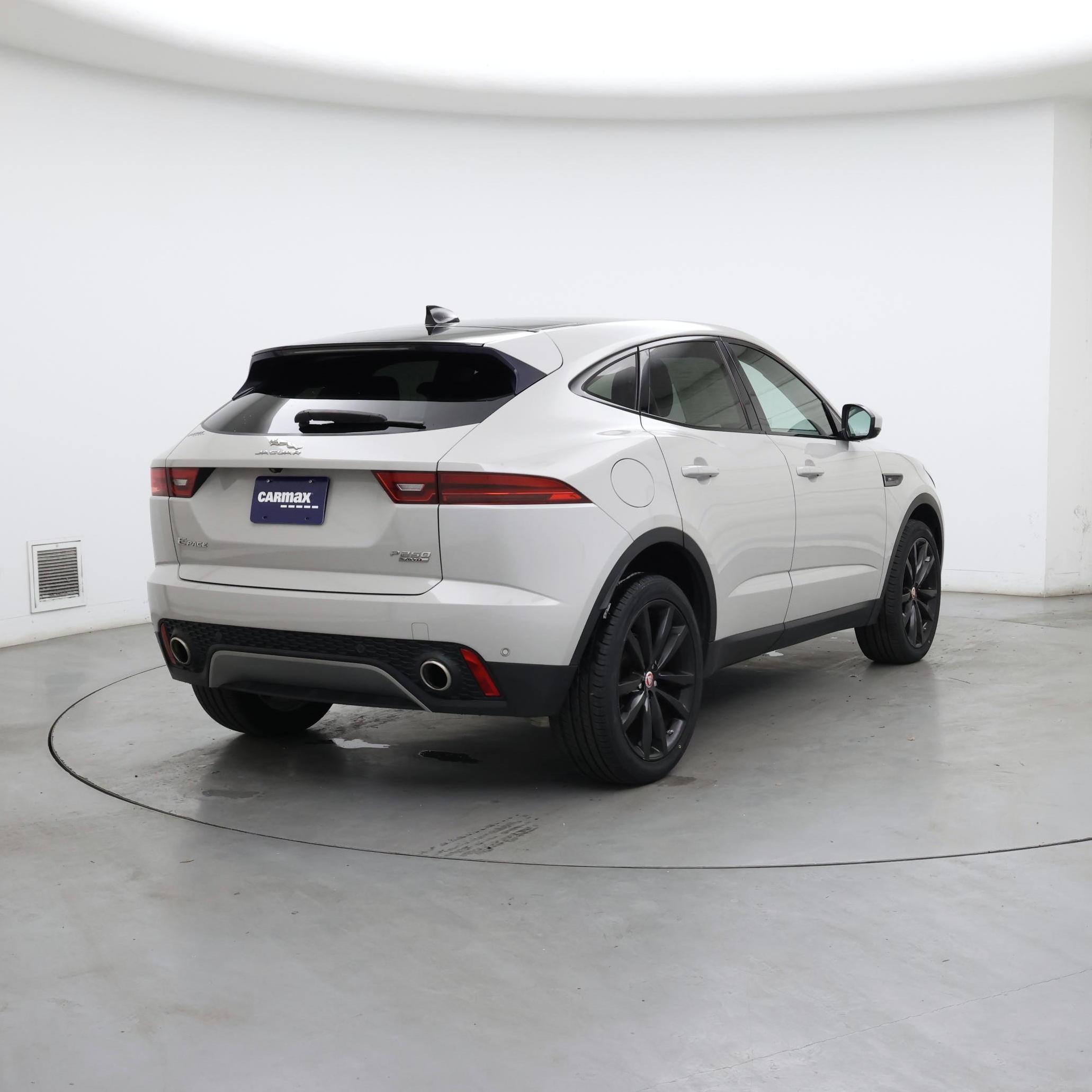 Thumbnail: 2019 Jaguar E-Pace - 8