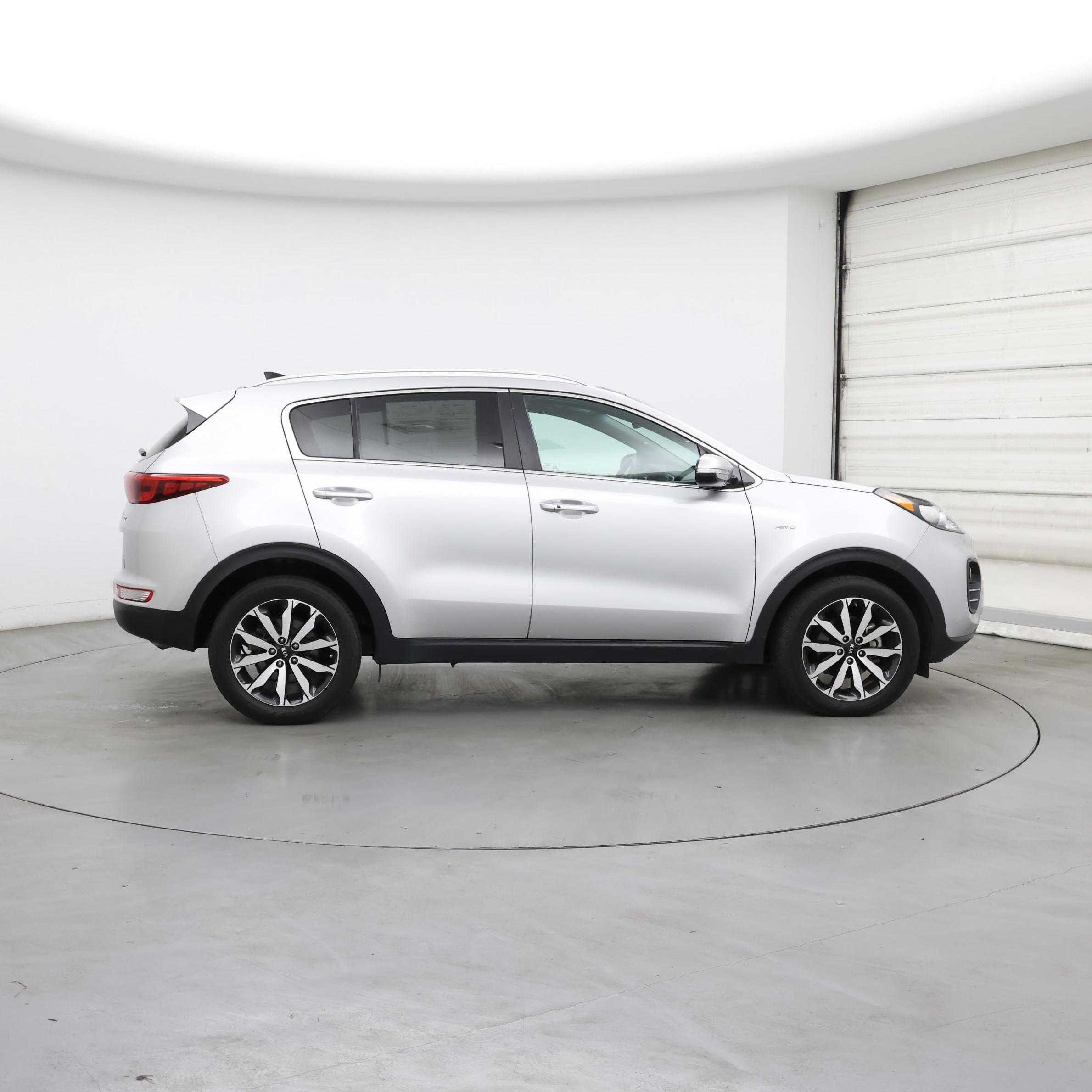 Thumbnail: 2017 Kia Sportage - 7