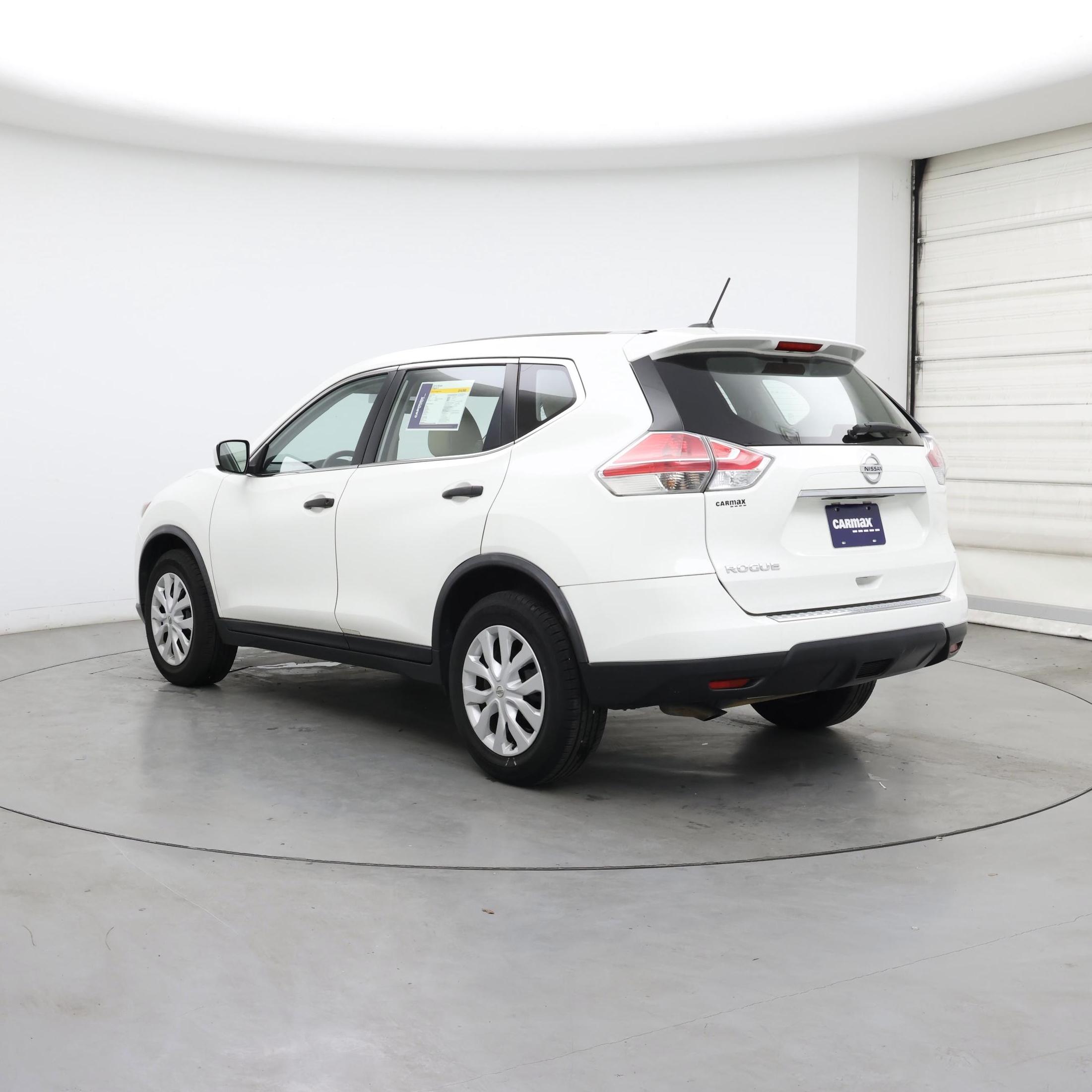 Thumbnail: 2016 Nissan Rogue - 2