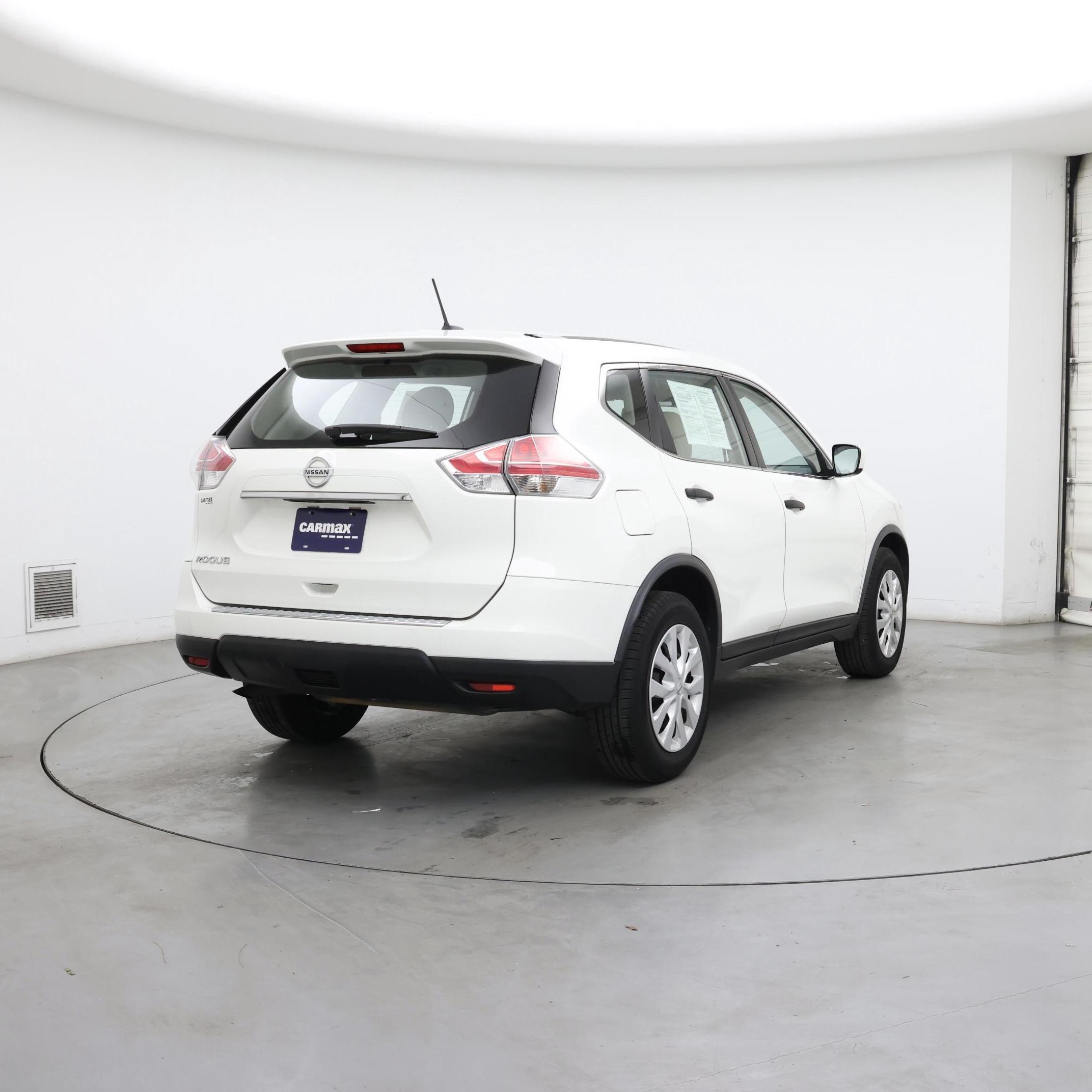 Thumbnail: 2016 Nissan Rogue - 8