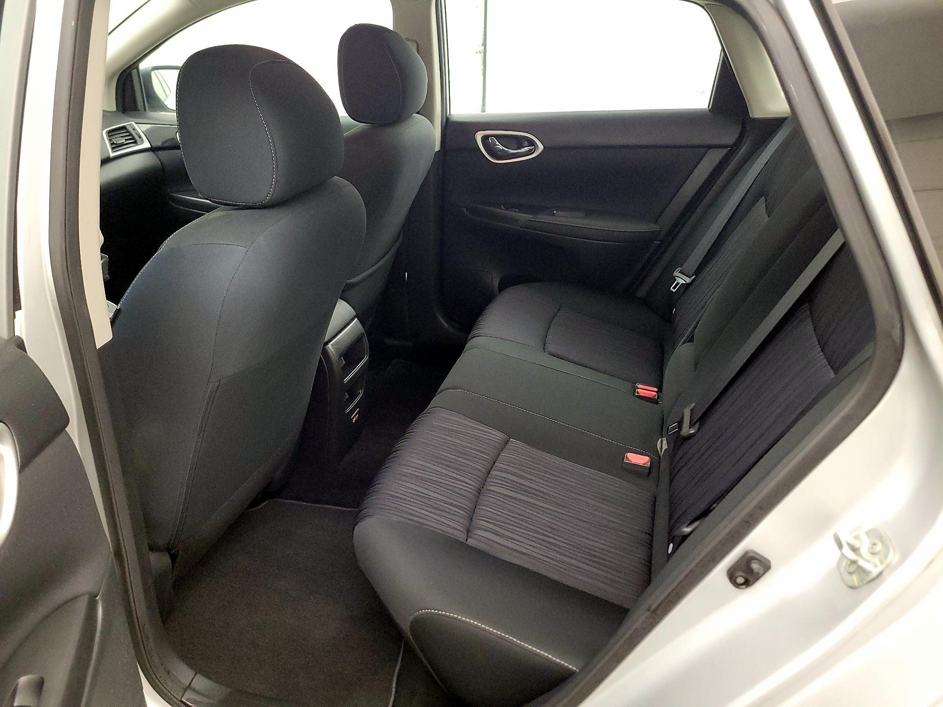 Thumbnail: 2019 Nissan Sentra - 18