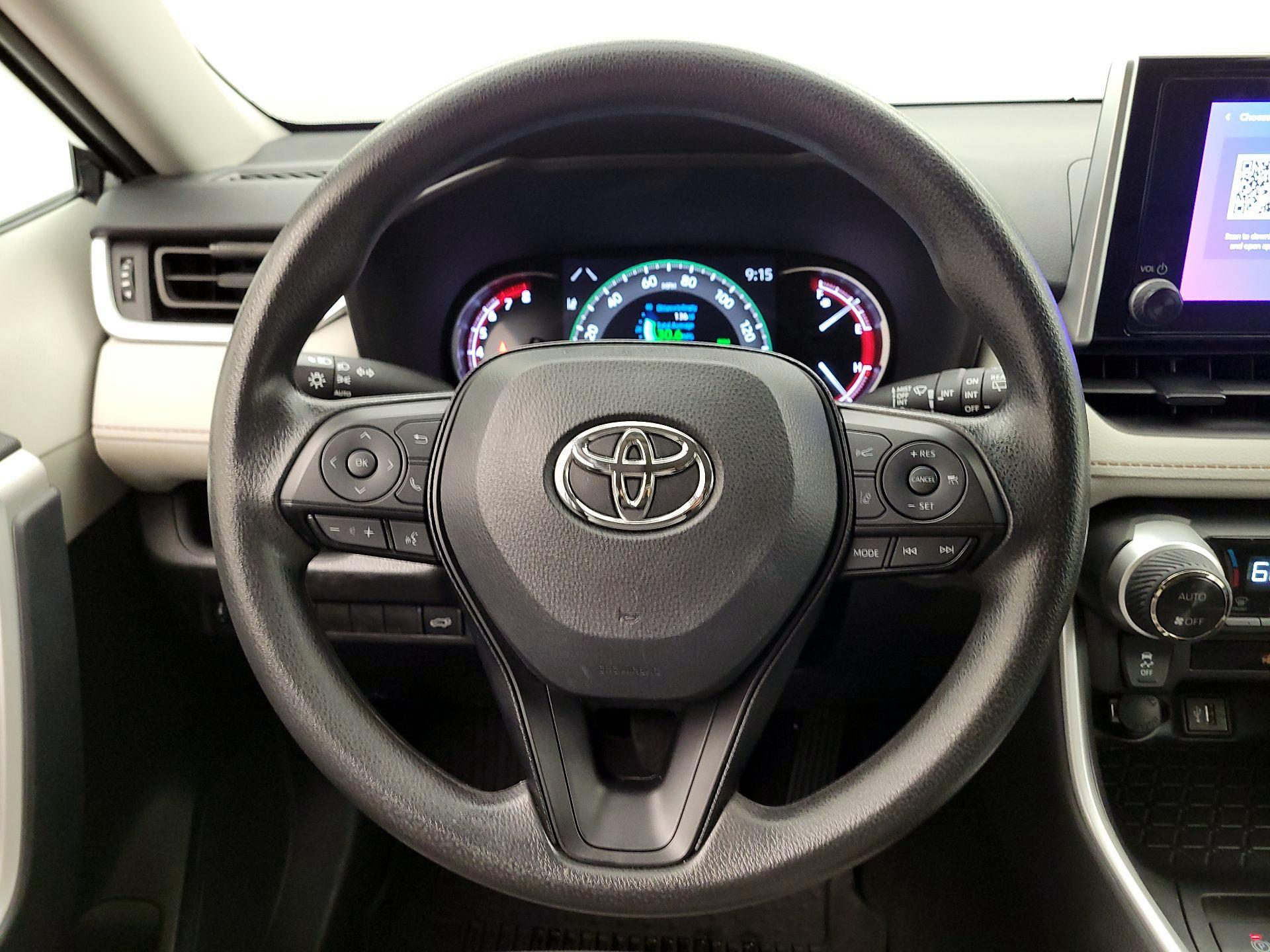 Thumbnail: 2025 Toyota RAV4 - 10