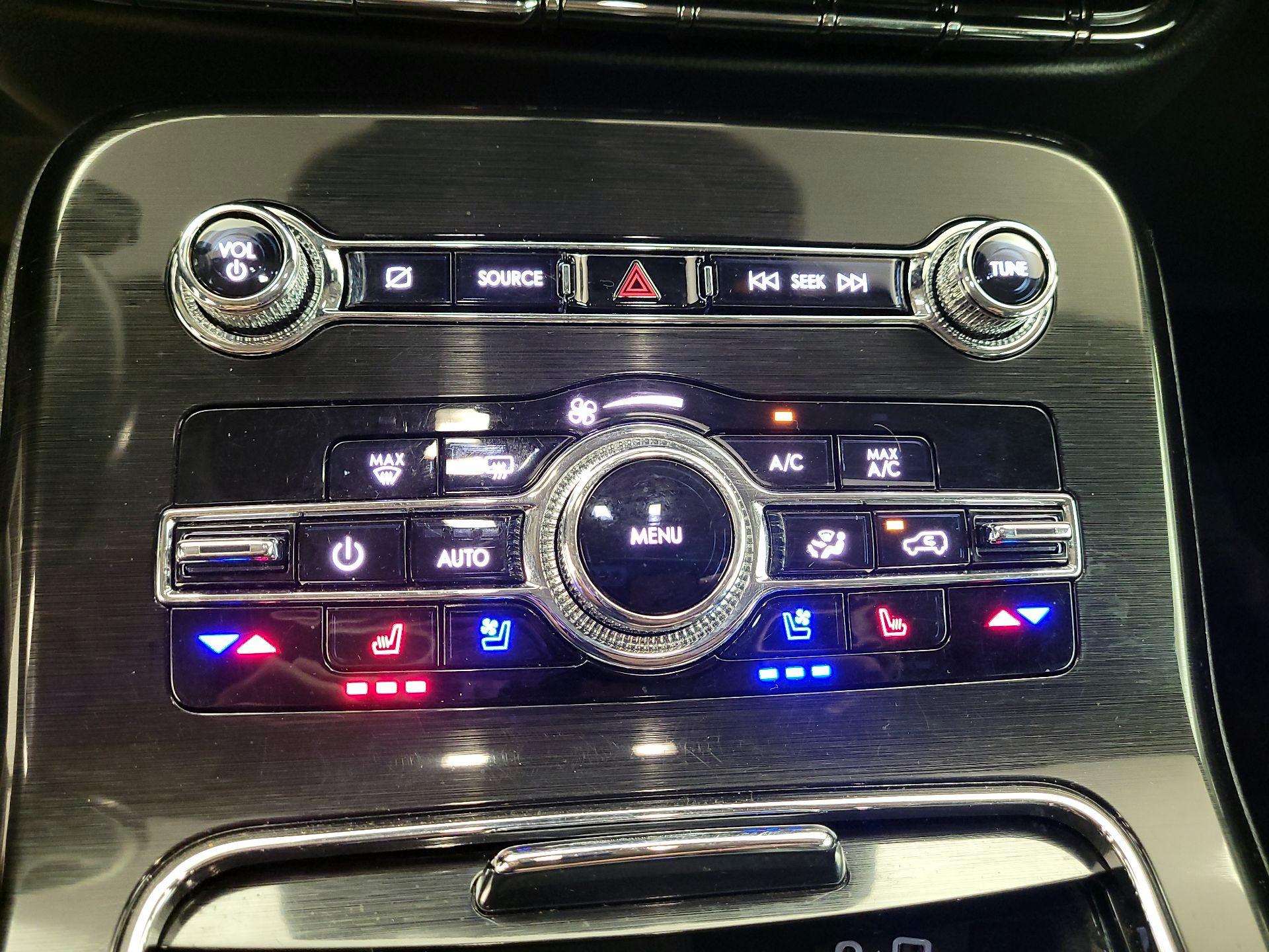 Thumbnail: 2023 Lincoln Nautilus - 14