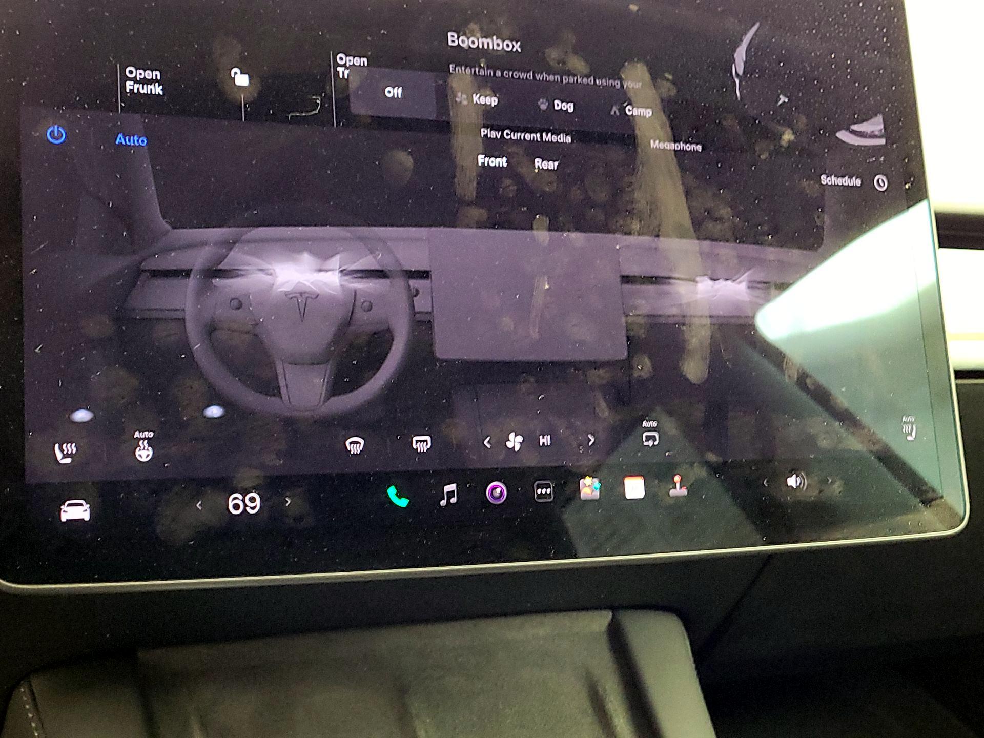 Thumbnail: 2022 Tesla Model 3 - 15