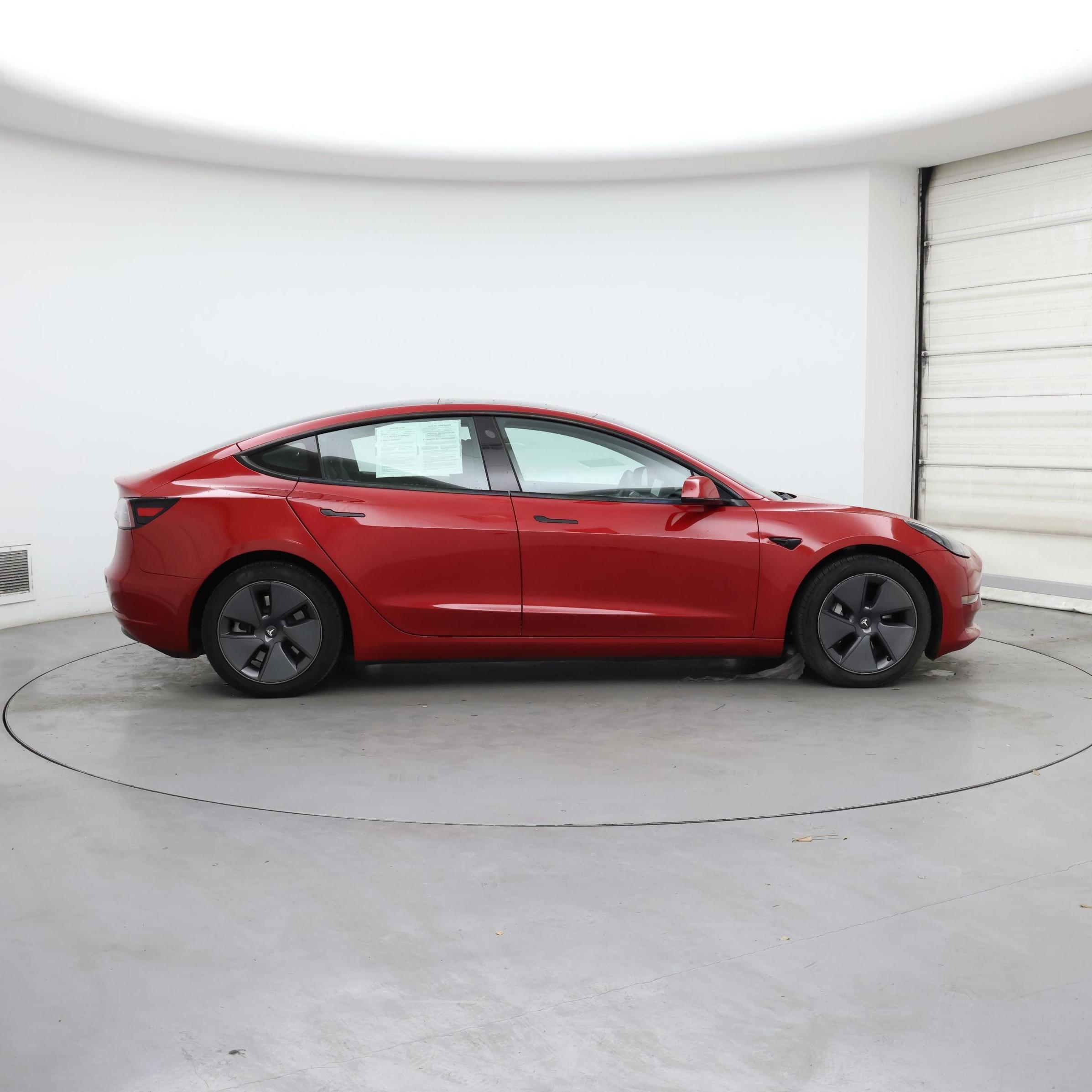Thumbnail: 2022 Tesla Model 3 - 7