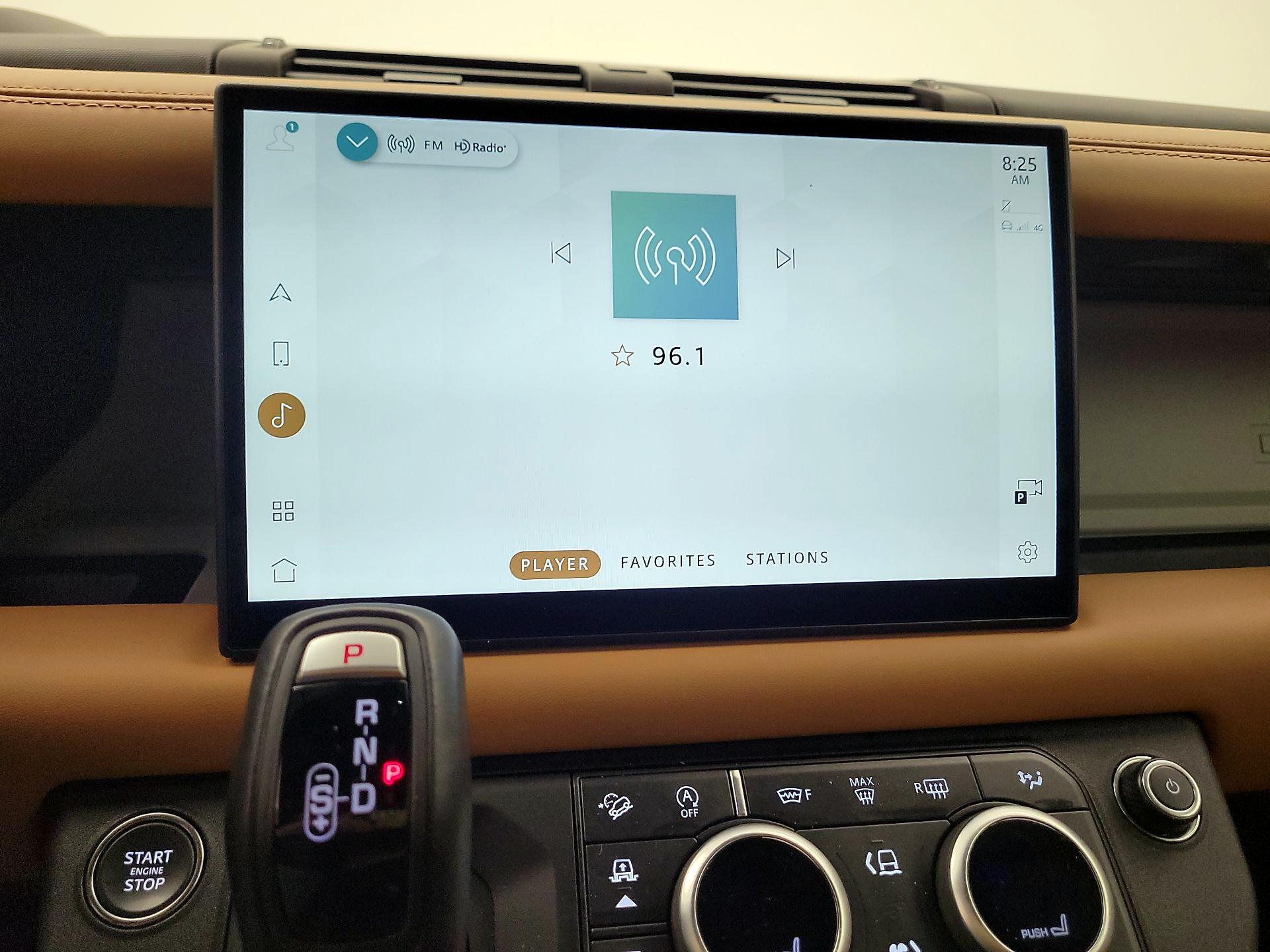 Thumbnail: 2024 Land Rover Defender - 15