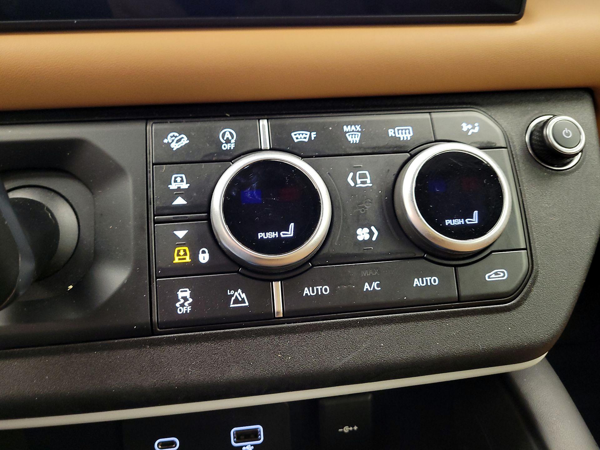 Thumbnail: 2024 Land Rover Defender - 16