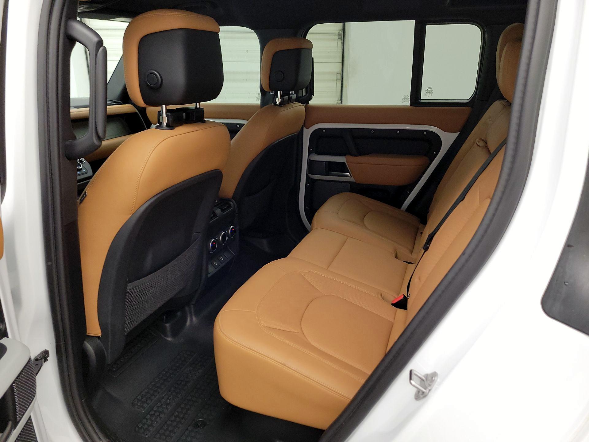 Thumbnail: 2024 Land Rover Defender - 20