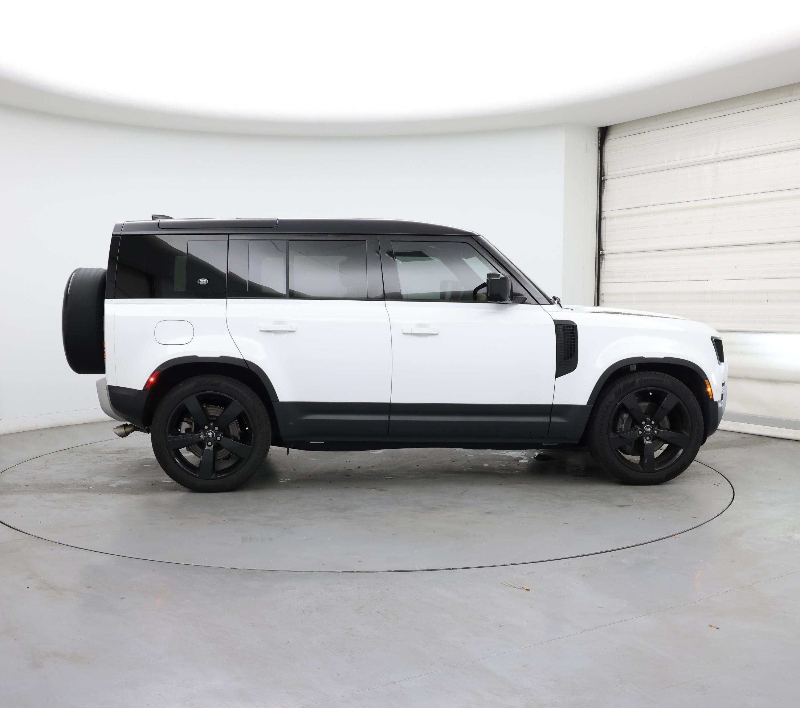 Thumbnail: 2024 Land Rover Defender - 7