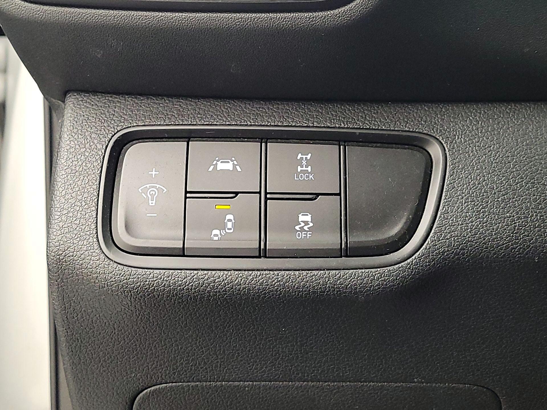 Thumbnail: 2019 Hyundai Santa Fe - 13