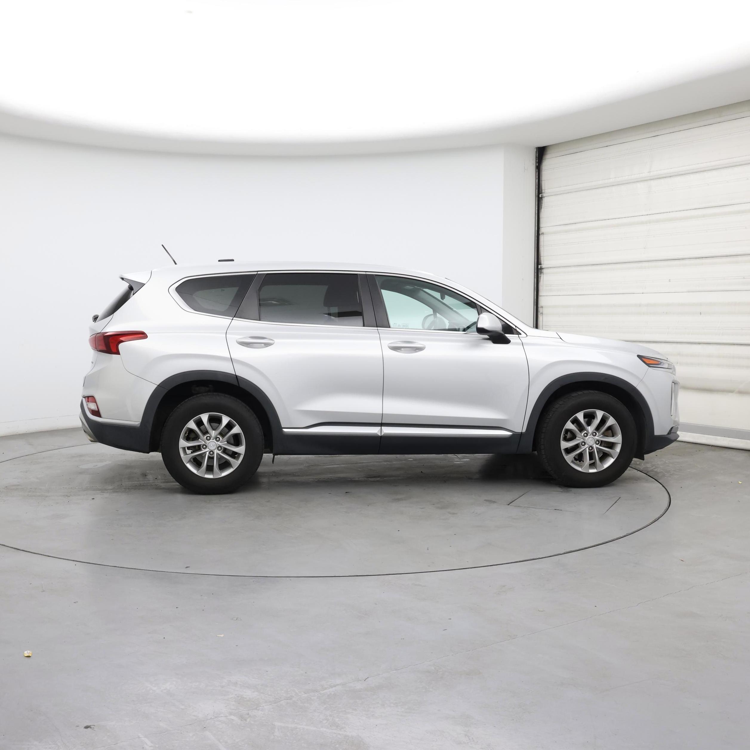 Thumbnail: 2019 Hyundai Santa Fe - 7