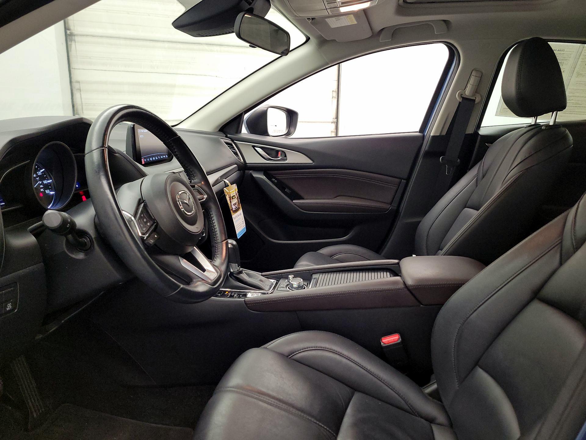 Thumbnail: 2018 Mazda Mazda3 - 11