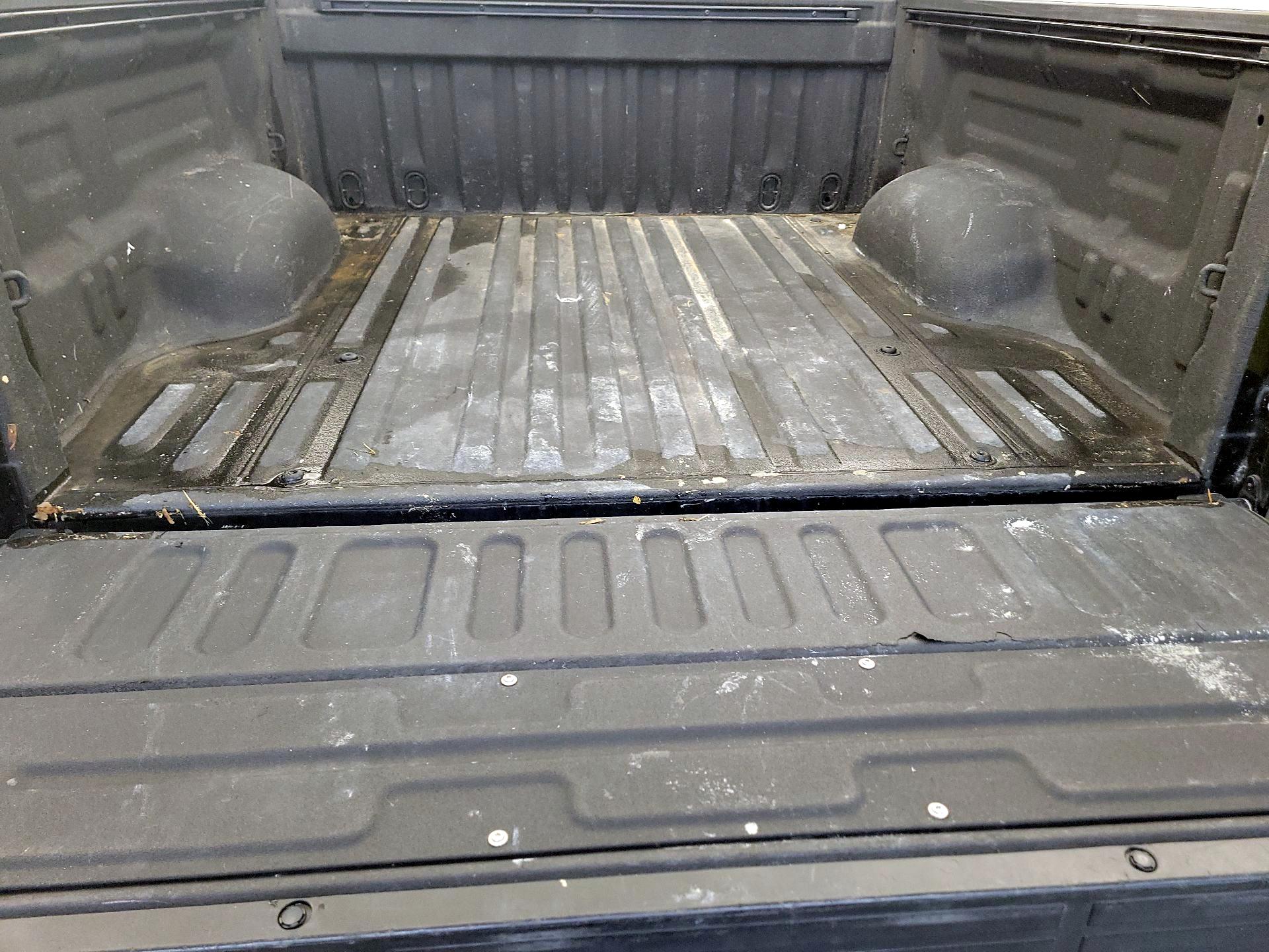 Thumbnail: 2019 Toyota Tundra - 16