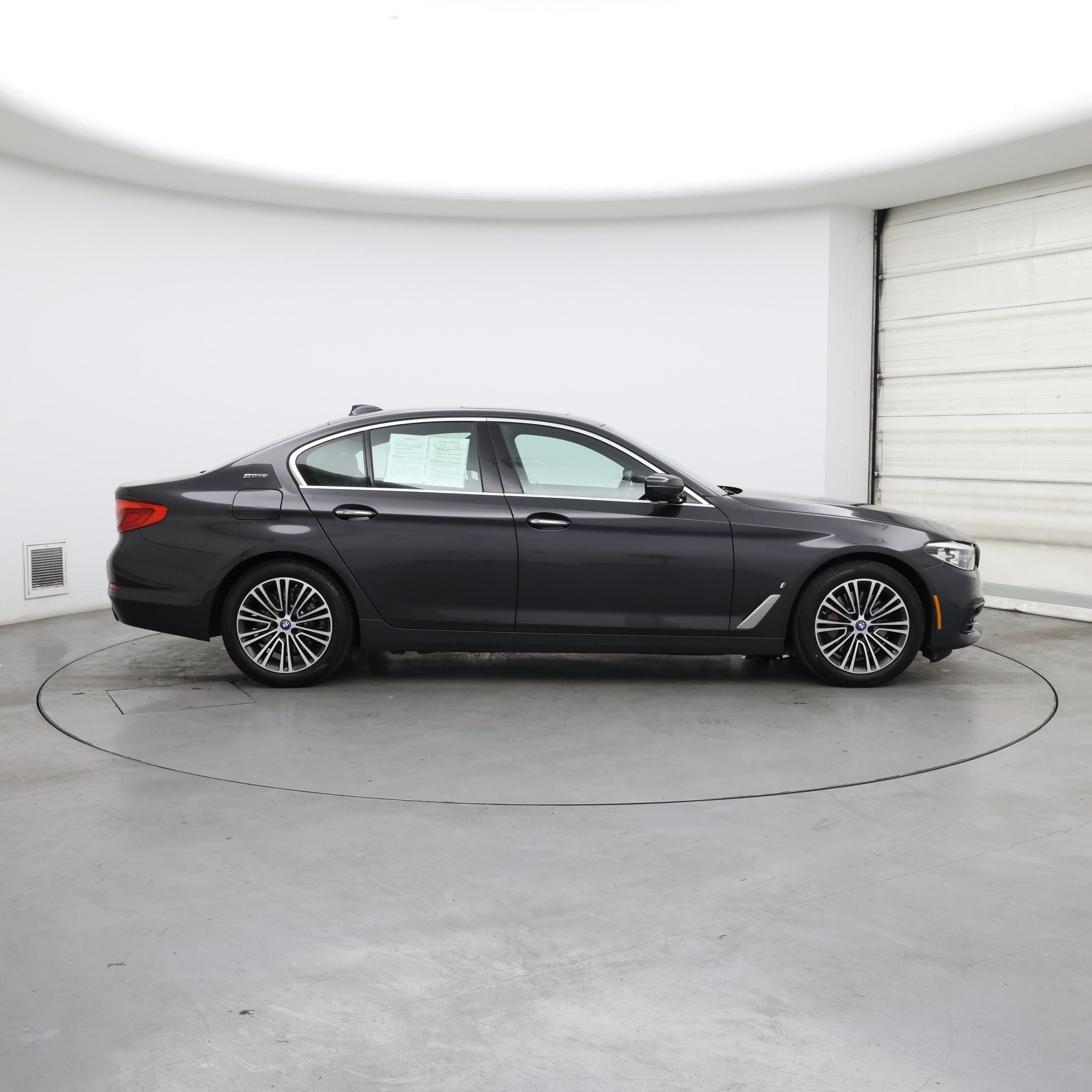 Thumbnail: 2018 BMW 5 Series - 7